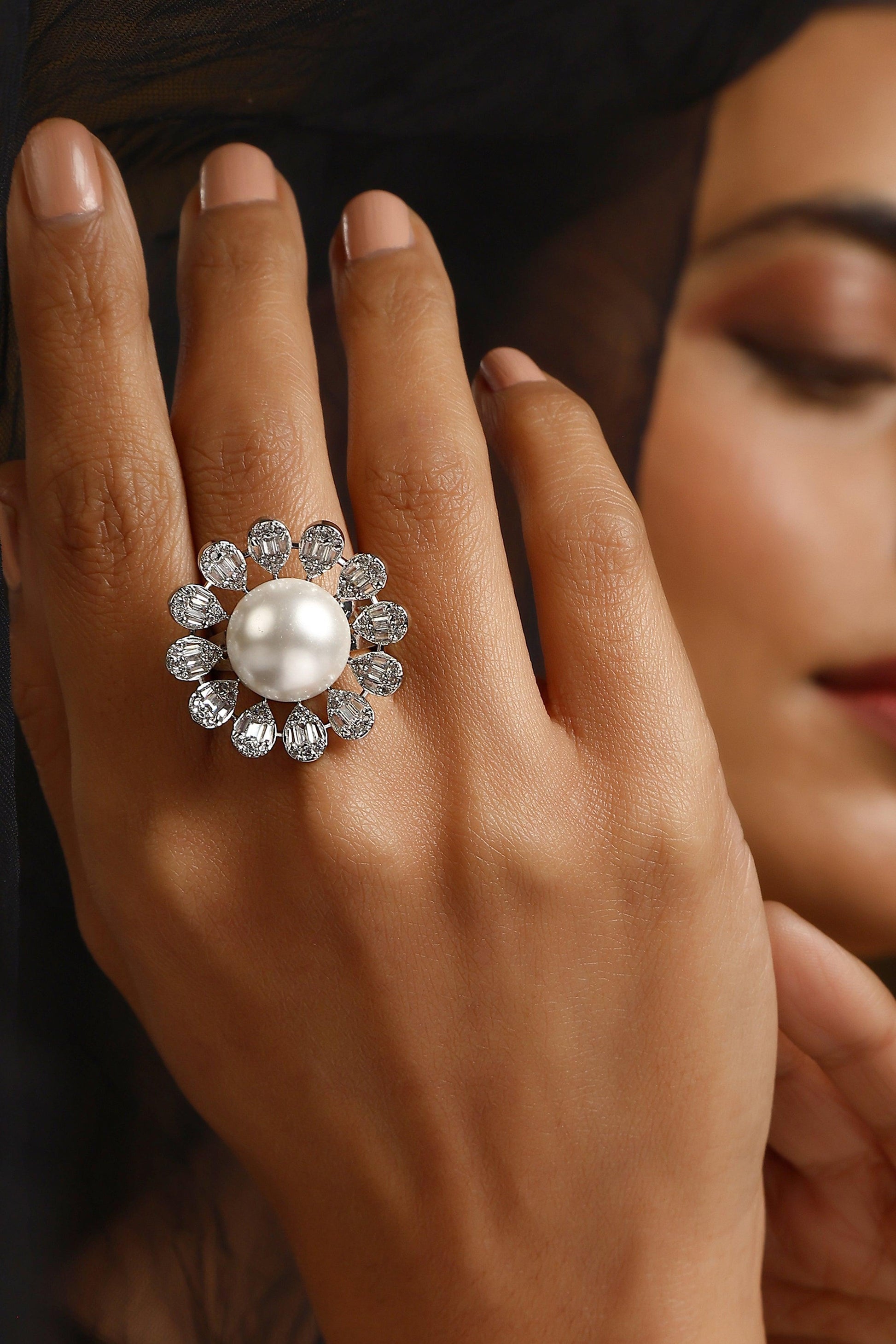 Pearl Frost Zirconia Ring - Dyulokha