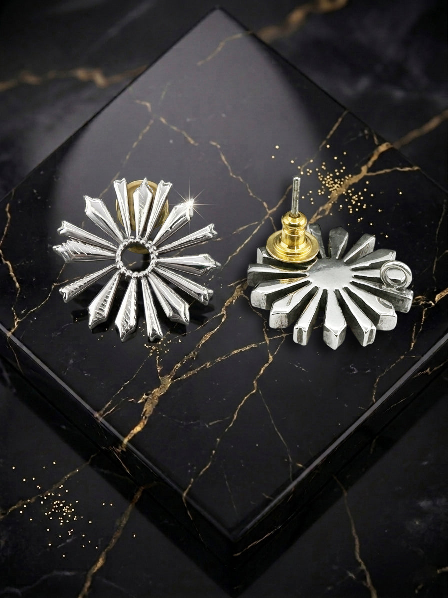 Silver Sophistiqué Studs