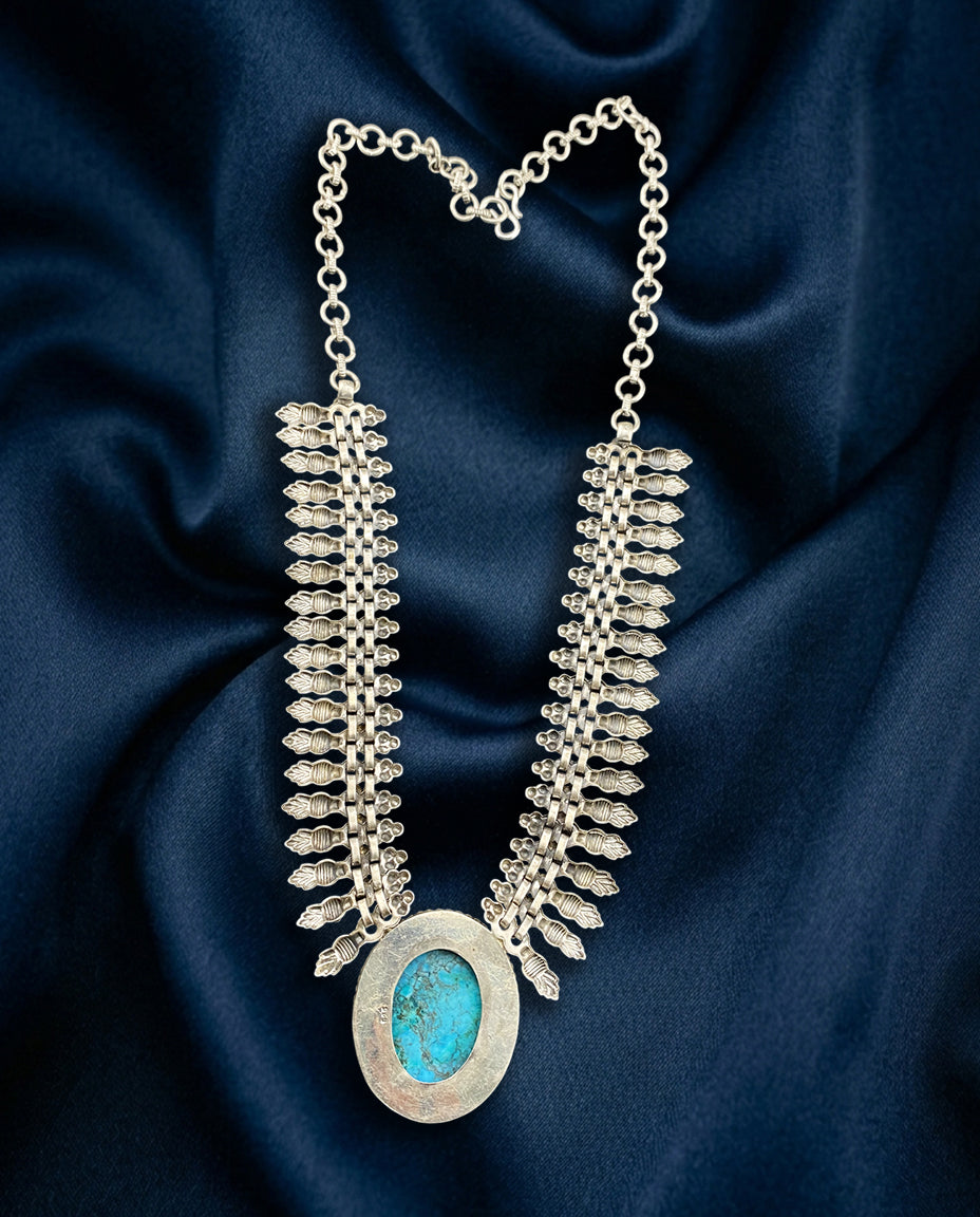Tranquil Bloom Necklace