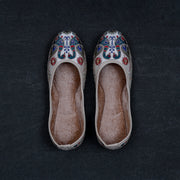 Handcrafted Off White Almond Ethnic Jutti