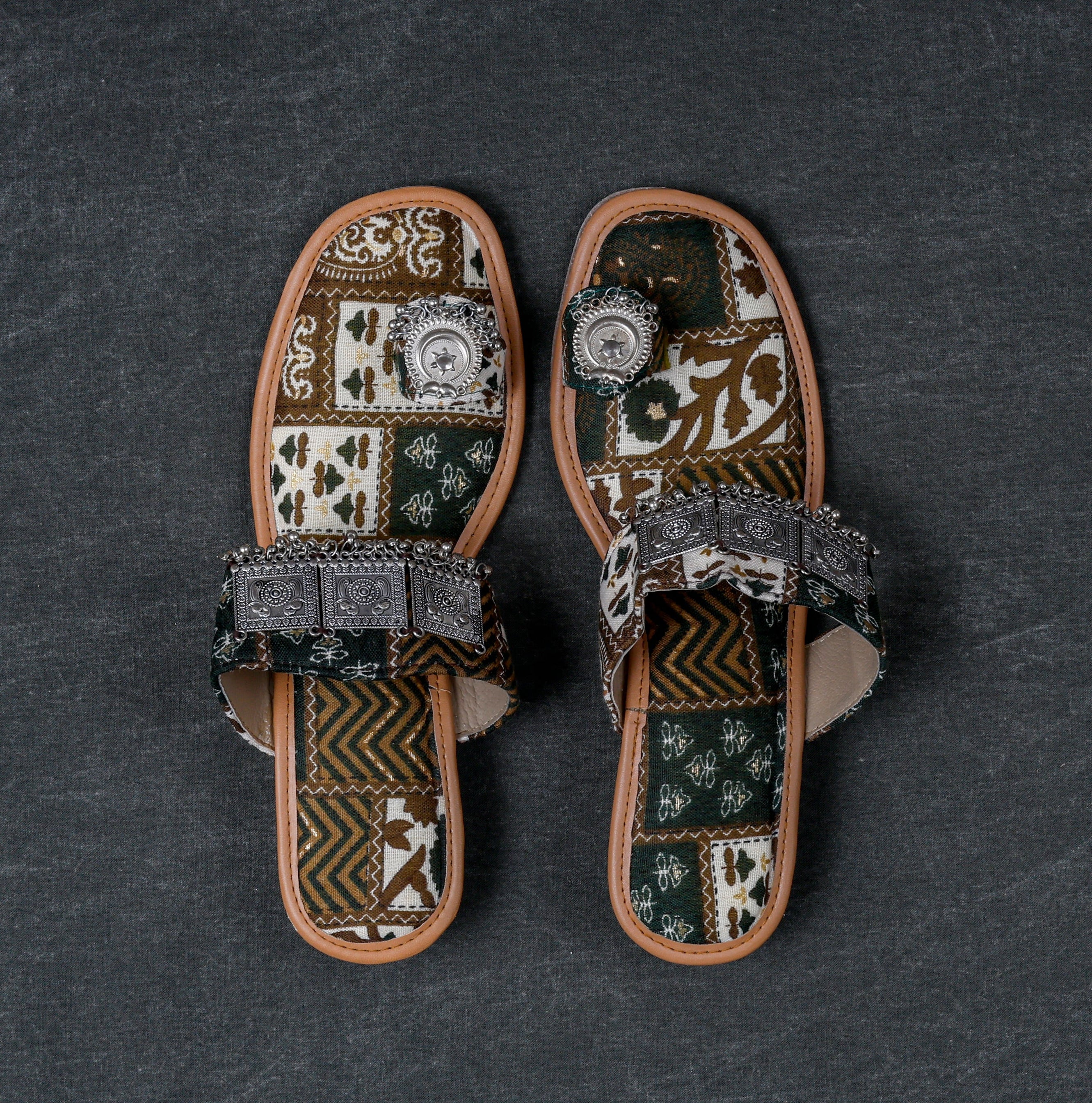 Green Two Tone Ethnic Flats