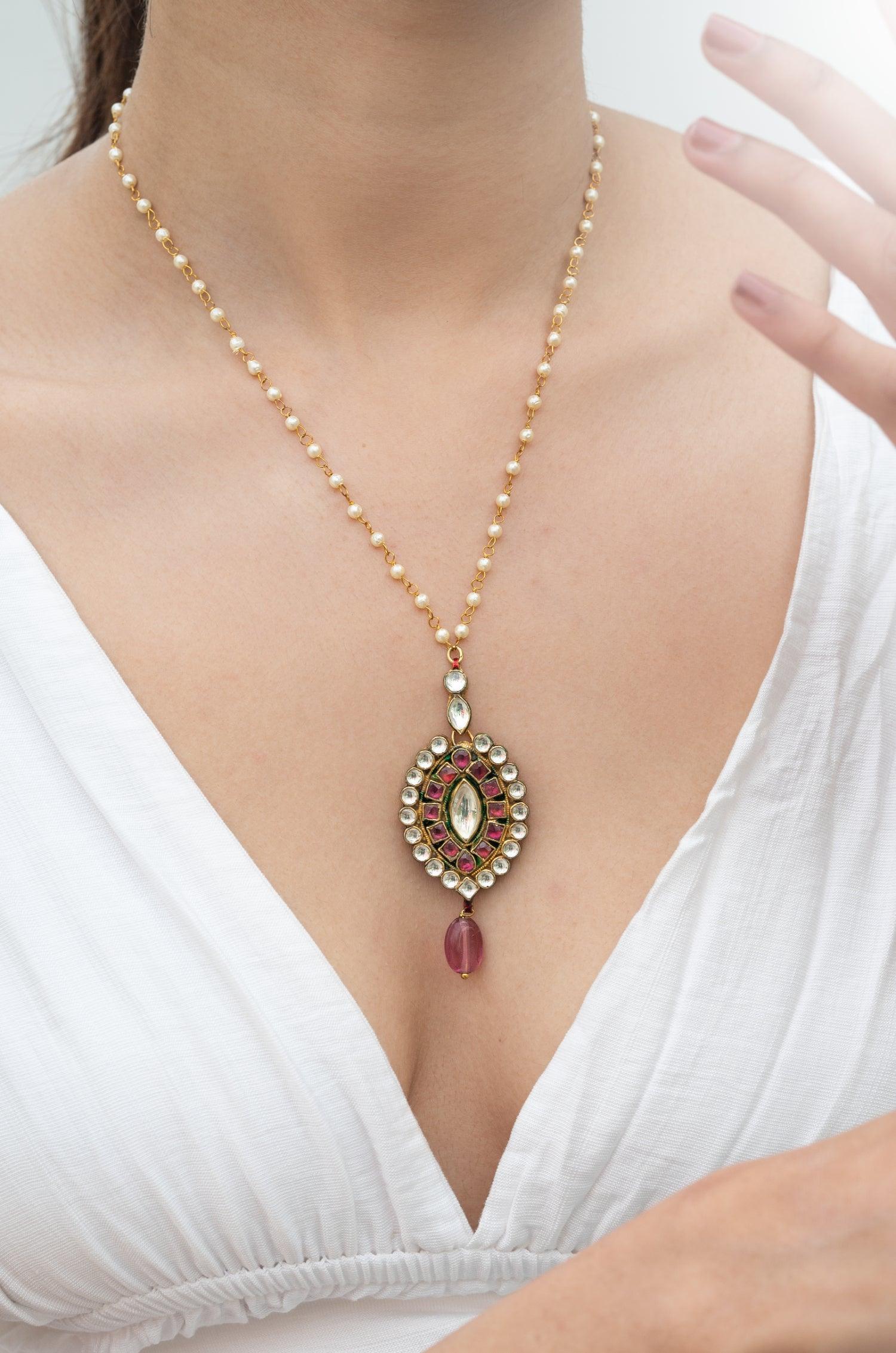 Red Kundan Pendant Pearl Necklace - Dyulokha
