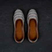 Off White Textured Artisan Jutti