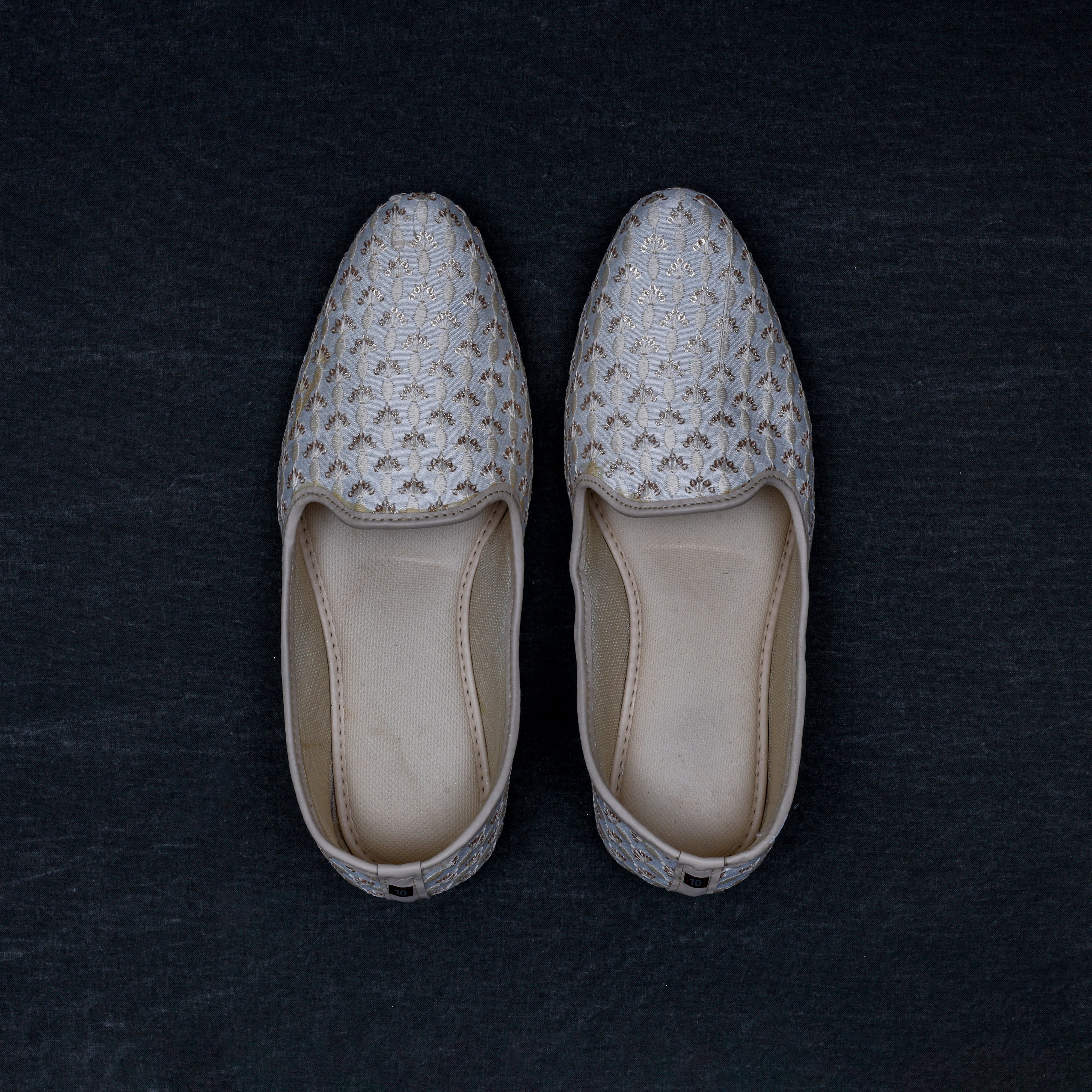 Cream Handcrafted Textured Ethnic Jutti