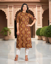Cotton Thread Embroidered Kurta