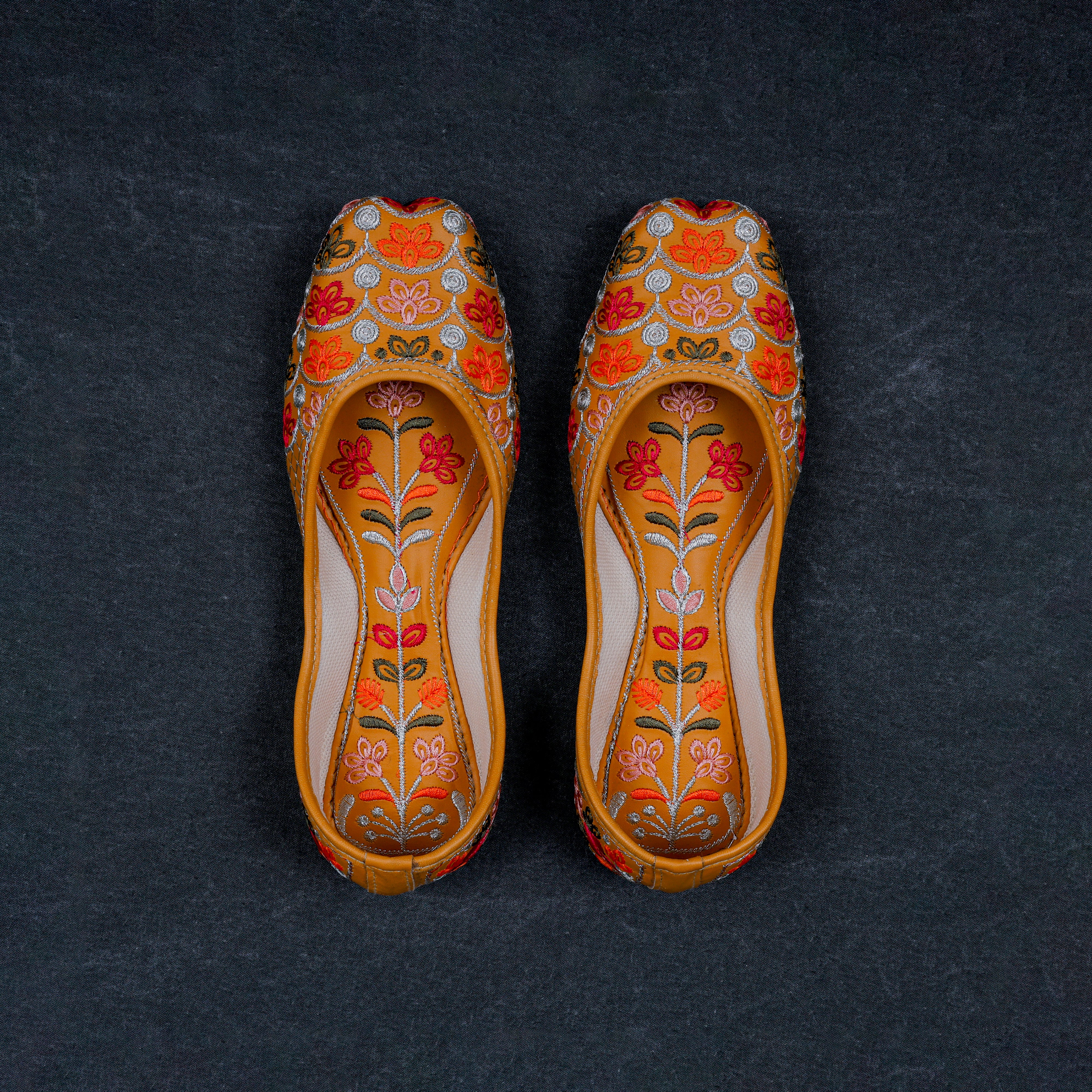 Textured Tan Comfortable Ethnic Jutti
