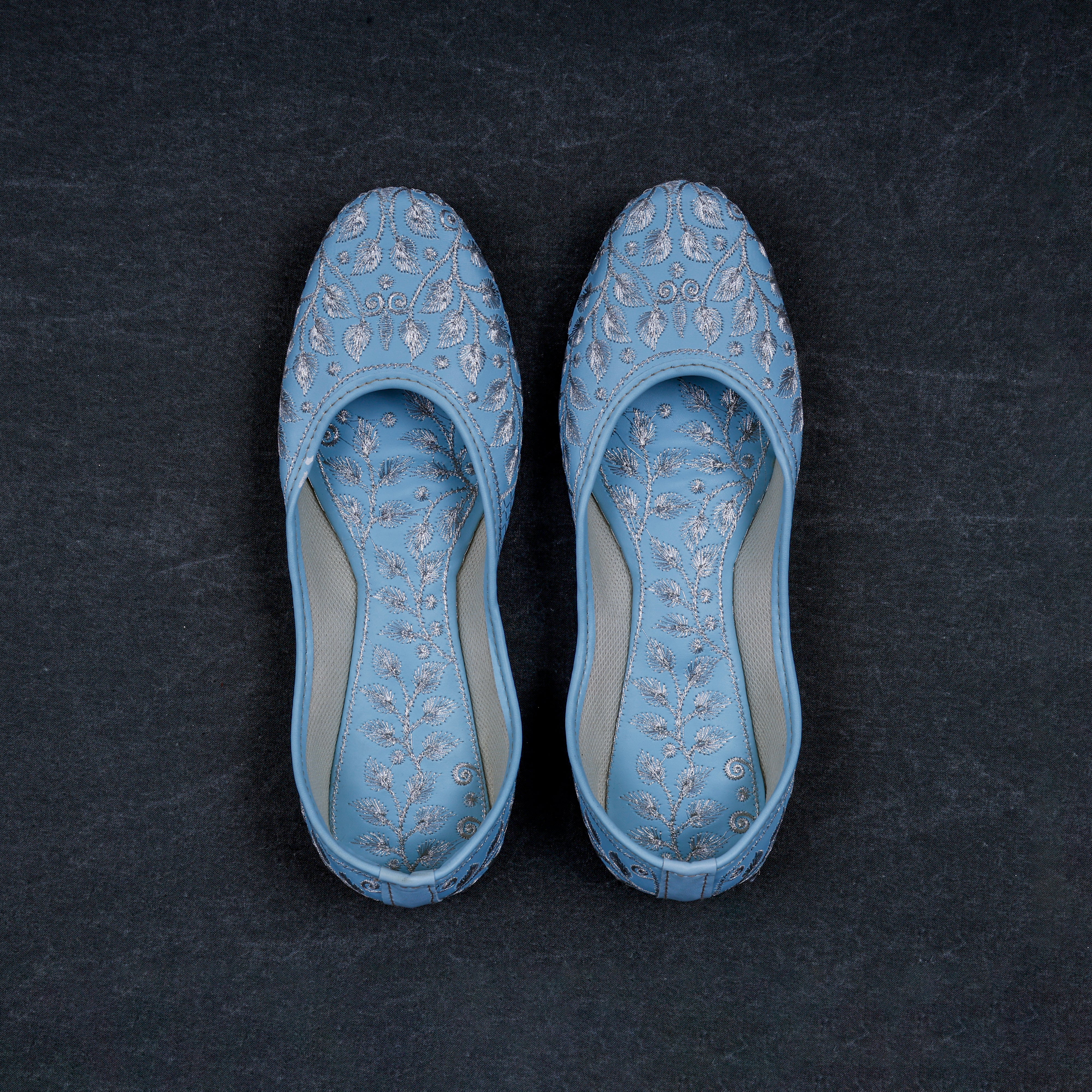 Almond Textured Sky Blue Jutti