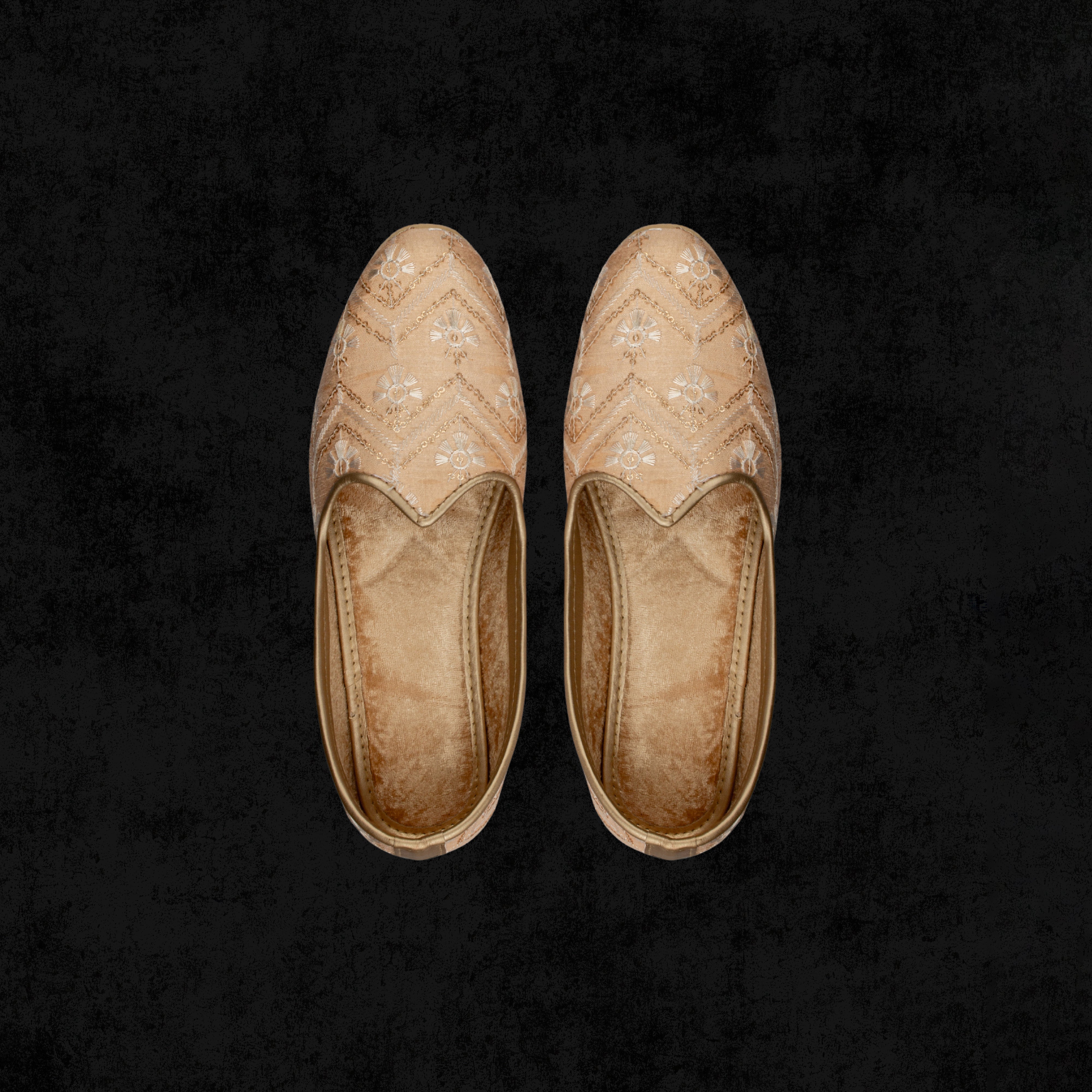 Peach Handcrafted Almond Shape Jutti