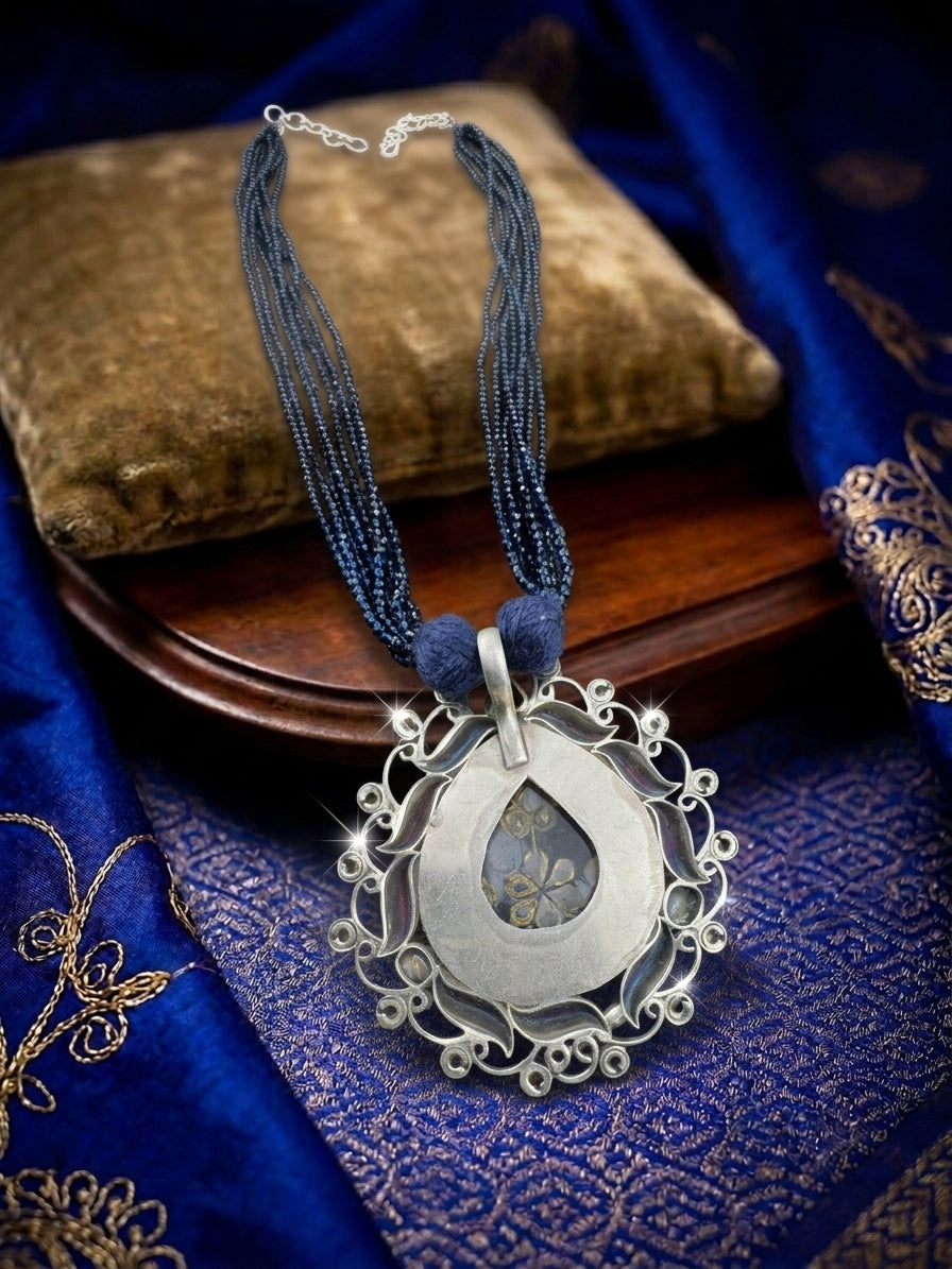 Design in Motion Necklace