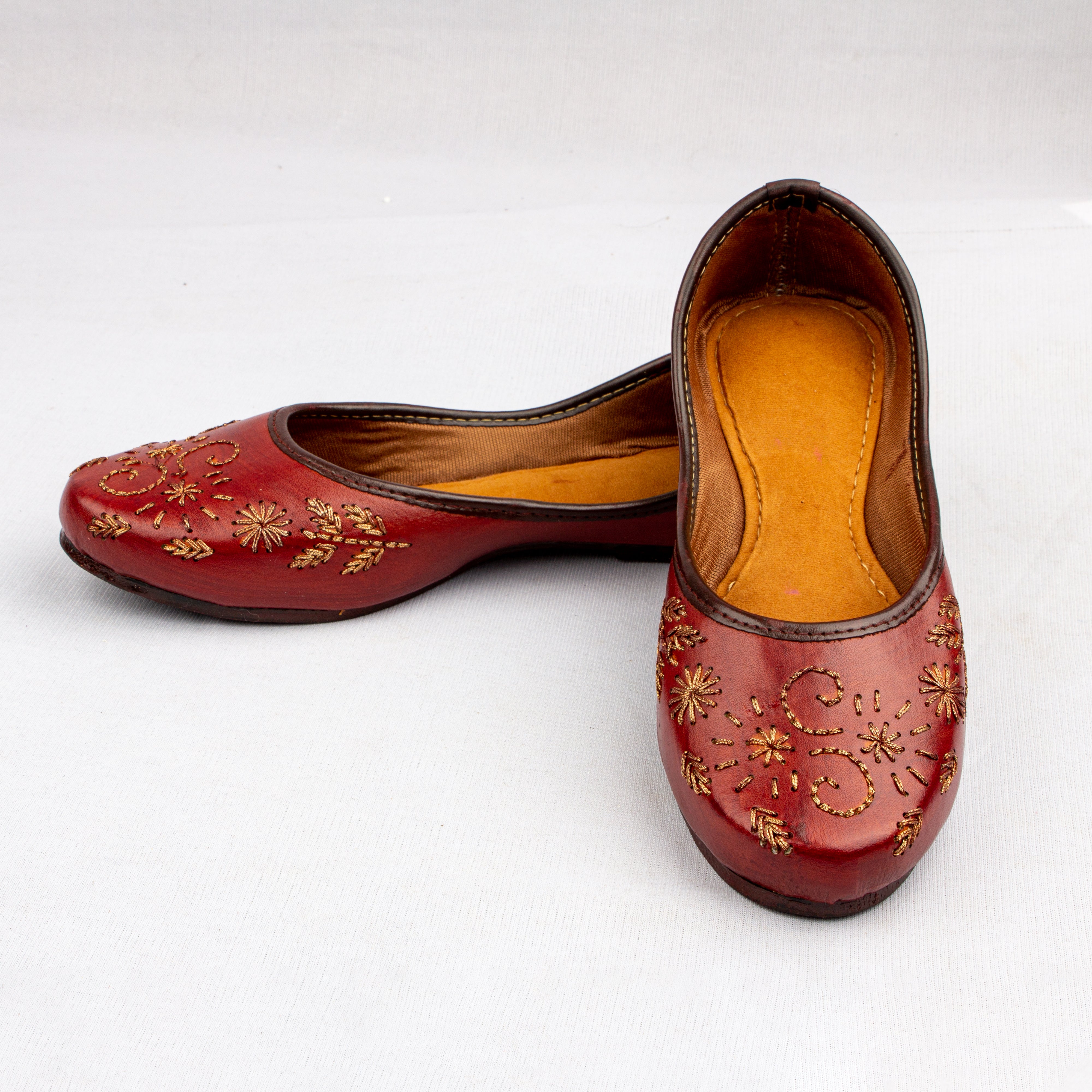 Two Tone Brown Traditional Jutti