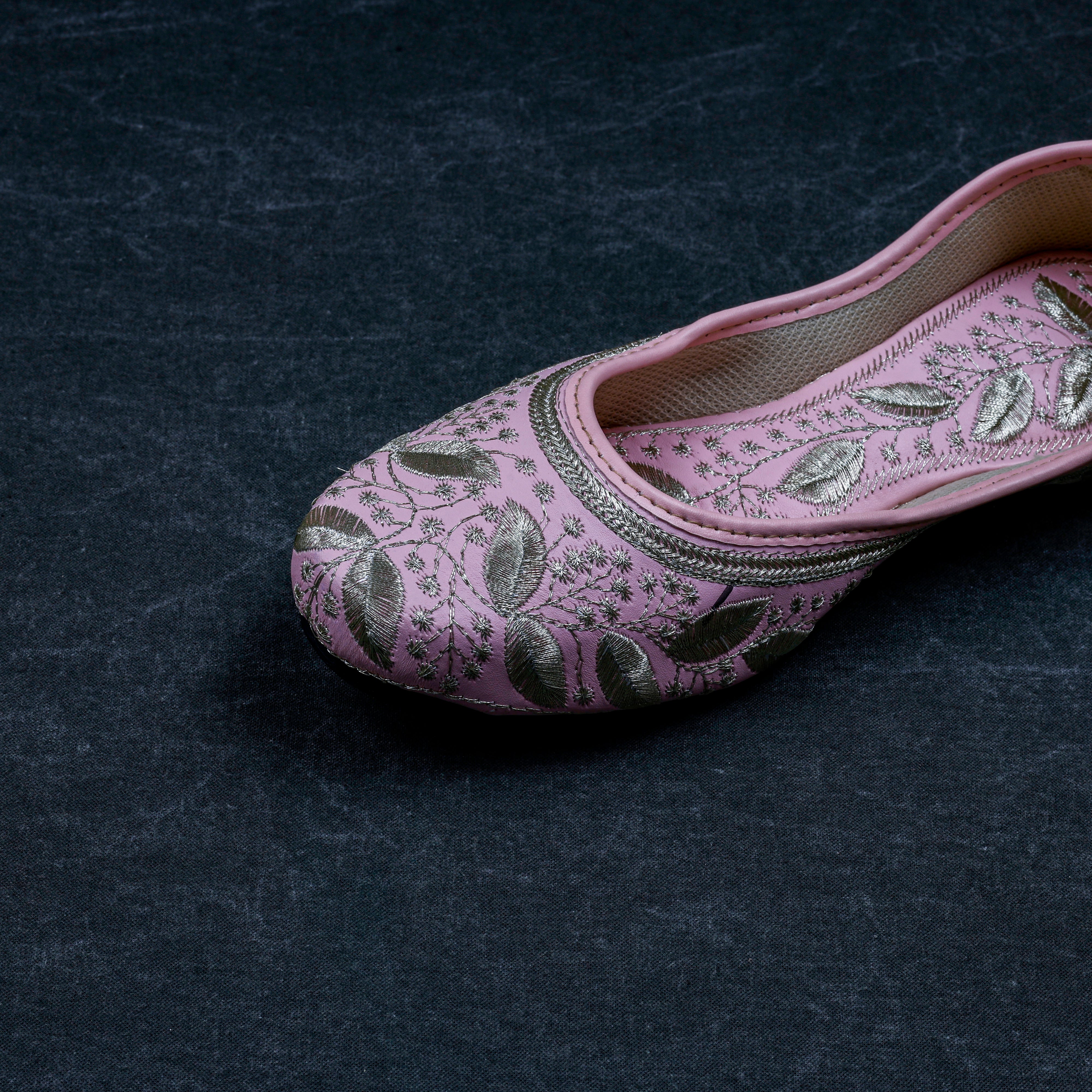 Textured Baby Pink Handcrafted Jutti