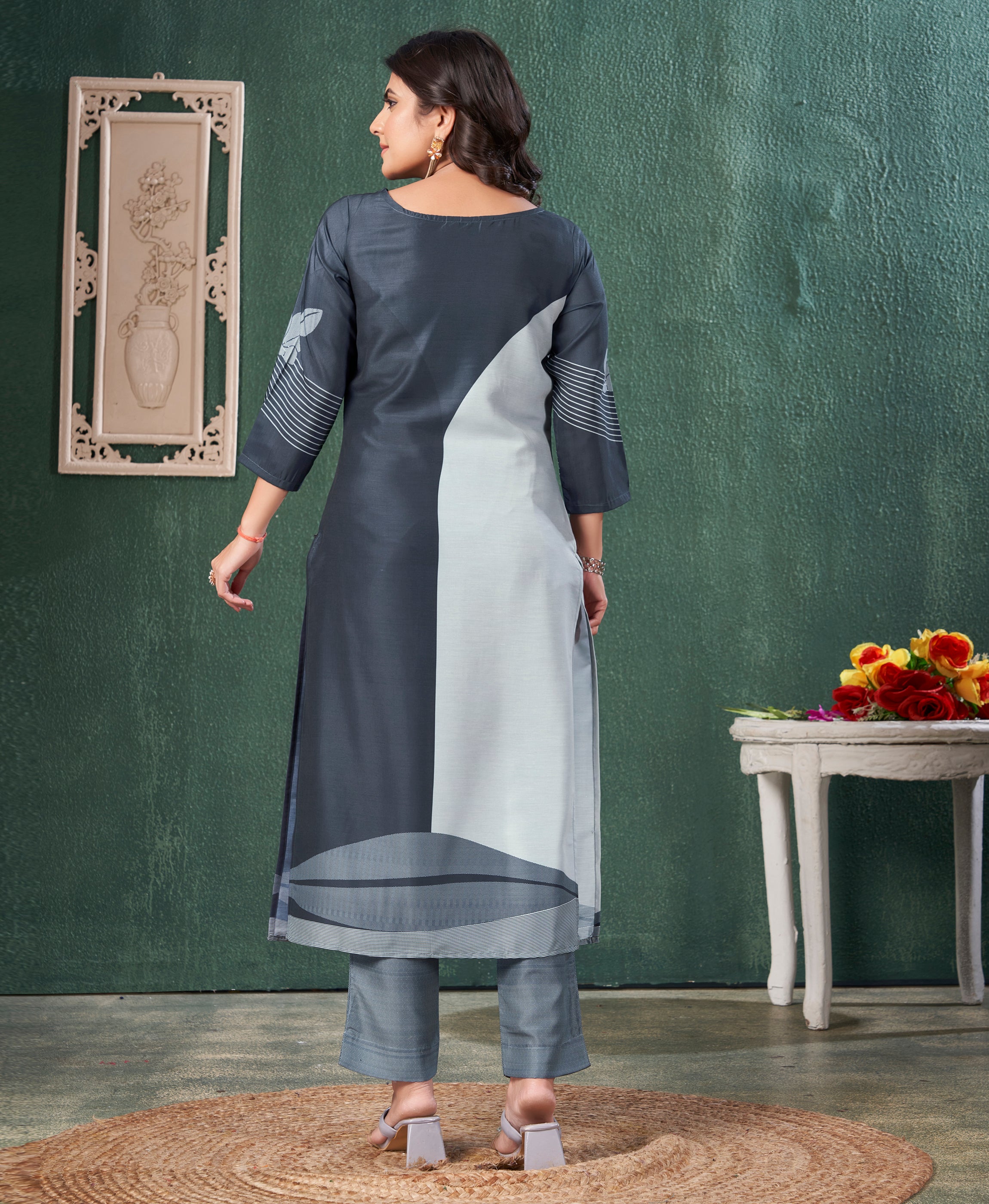 Floral Design Straight Kurta
