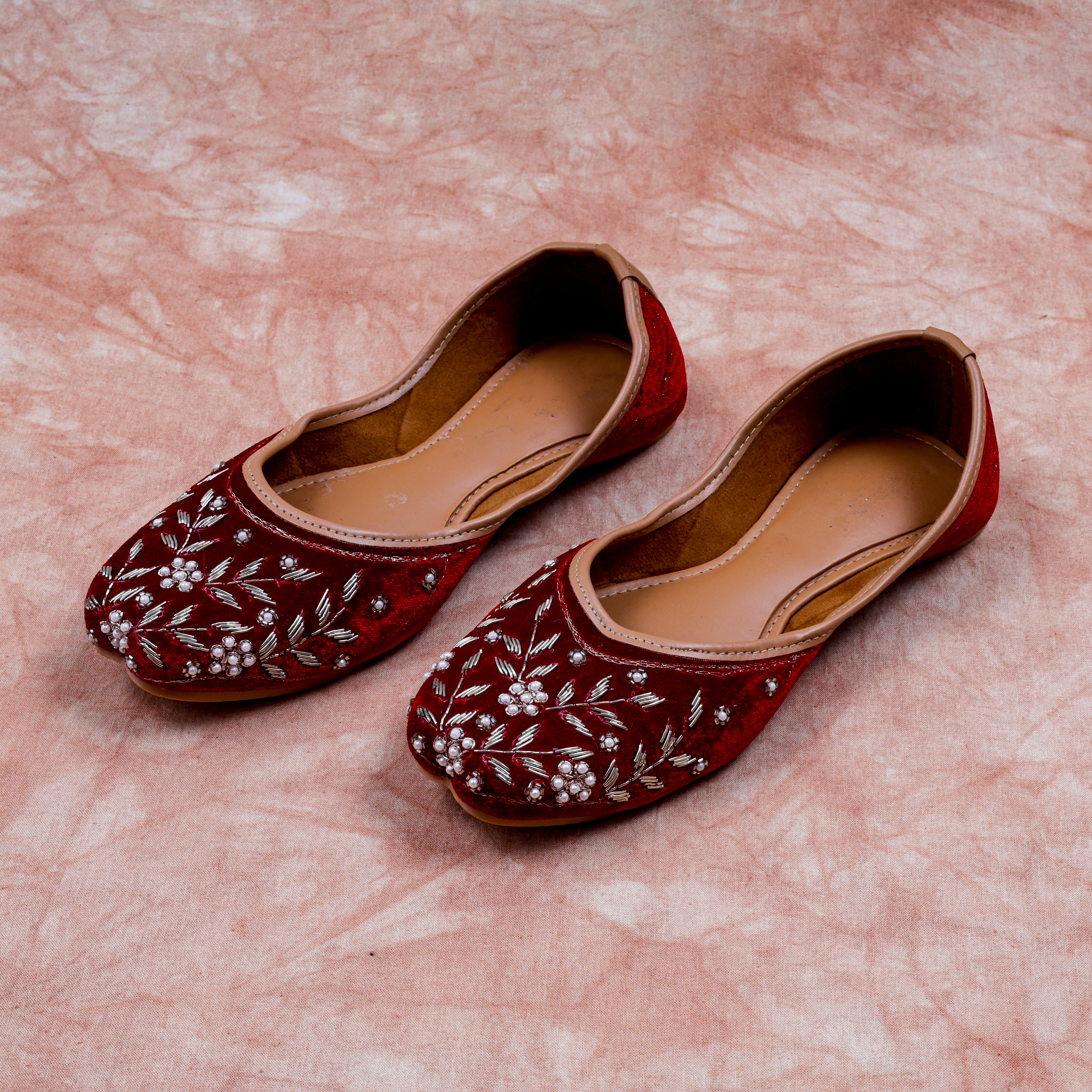Maroon Velvet Two Tone Ethnic Jutti