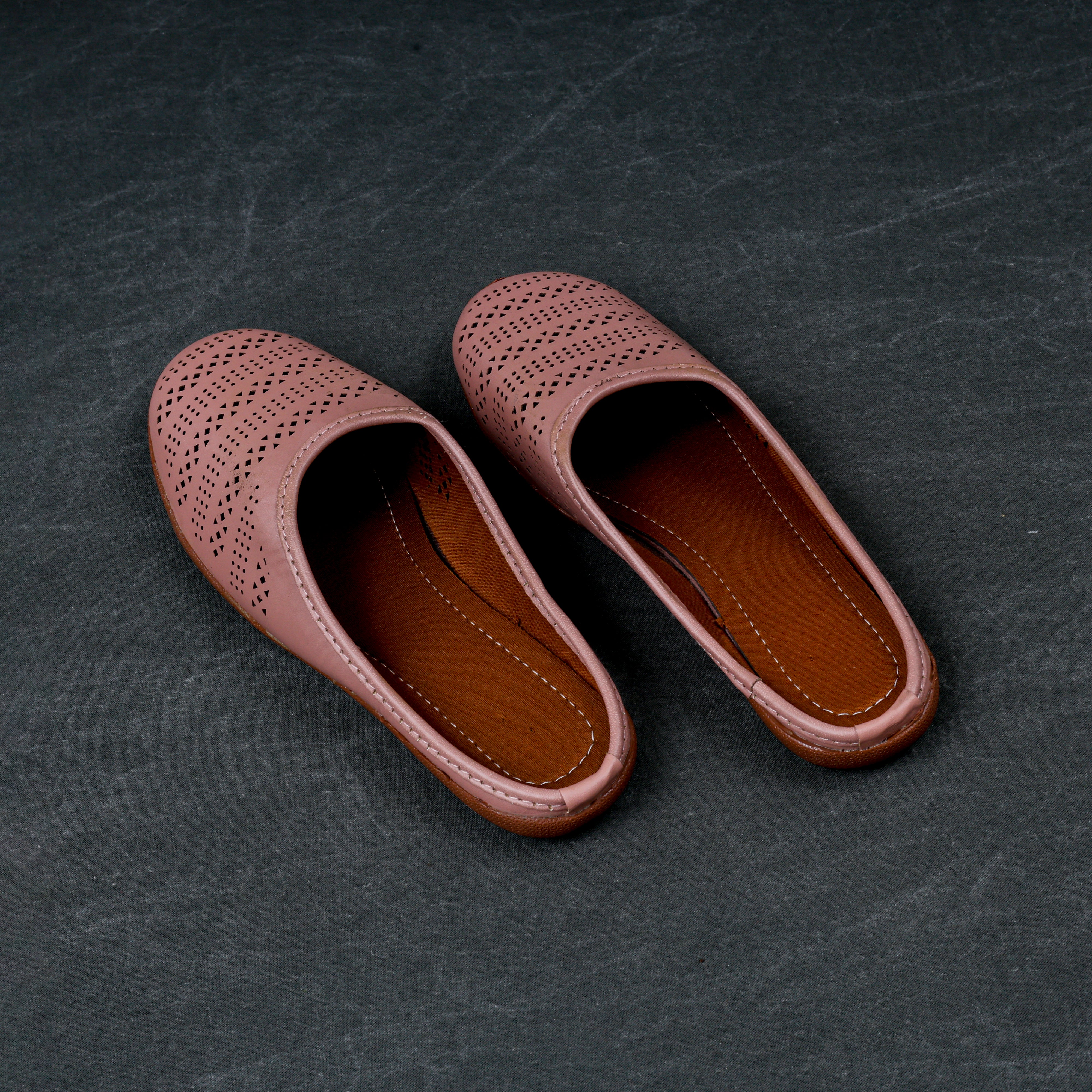 Peach Textured Rexine Jutti Mules