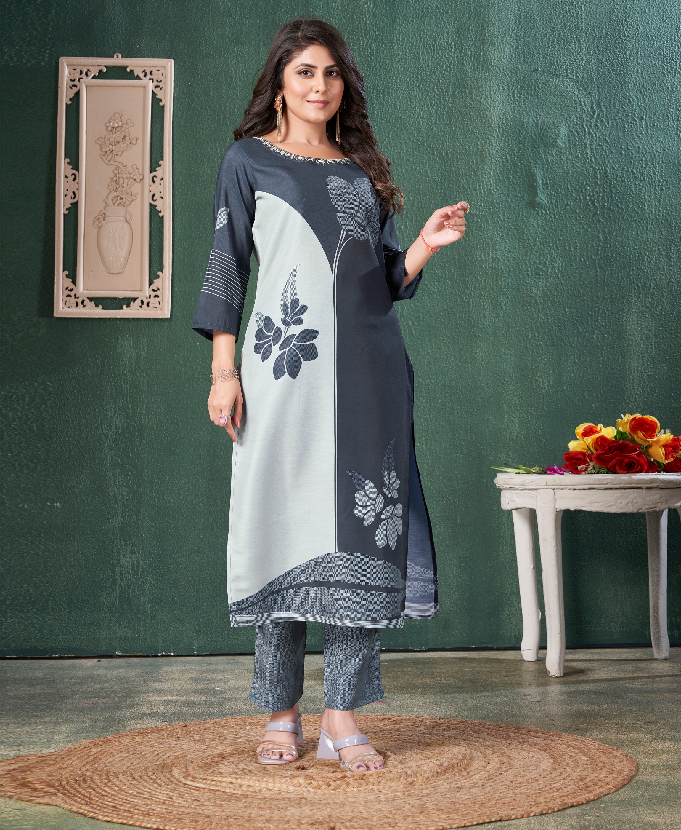 Floral Design Straight Kurta