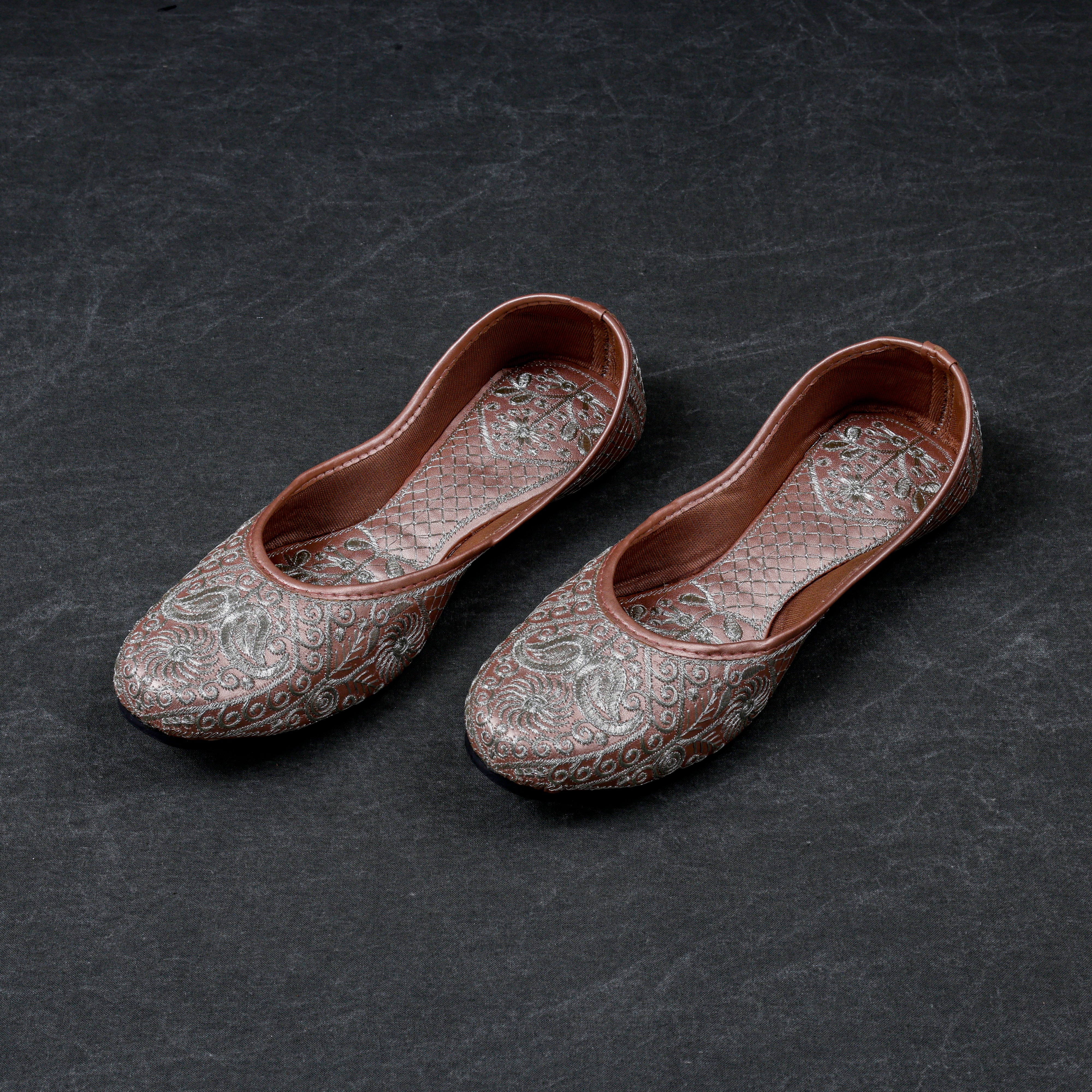 Textured Gold Rexine Jutti
