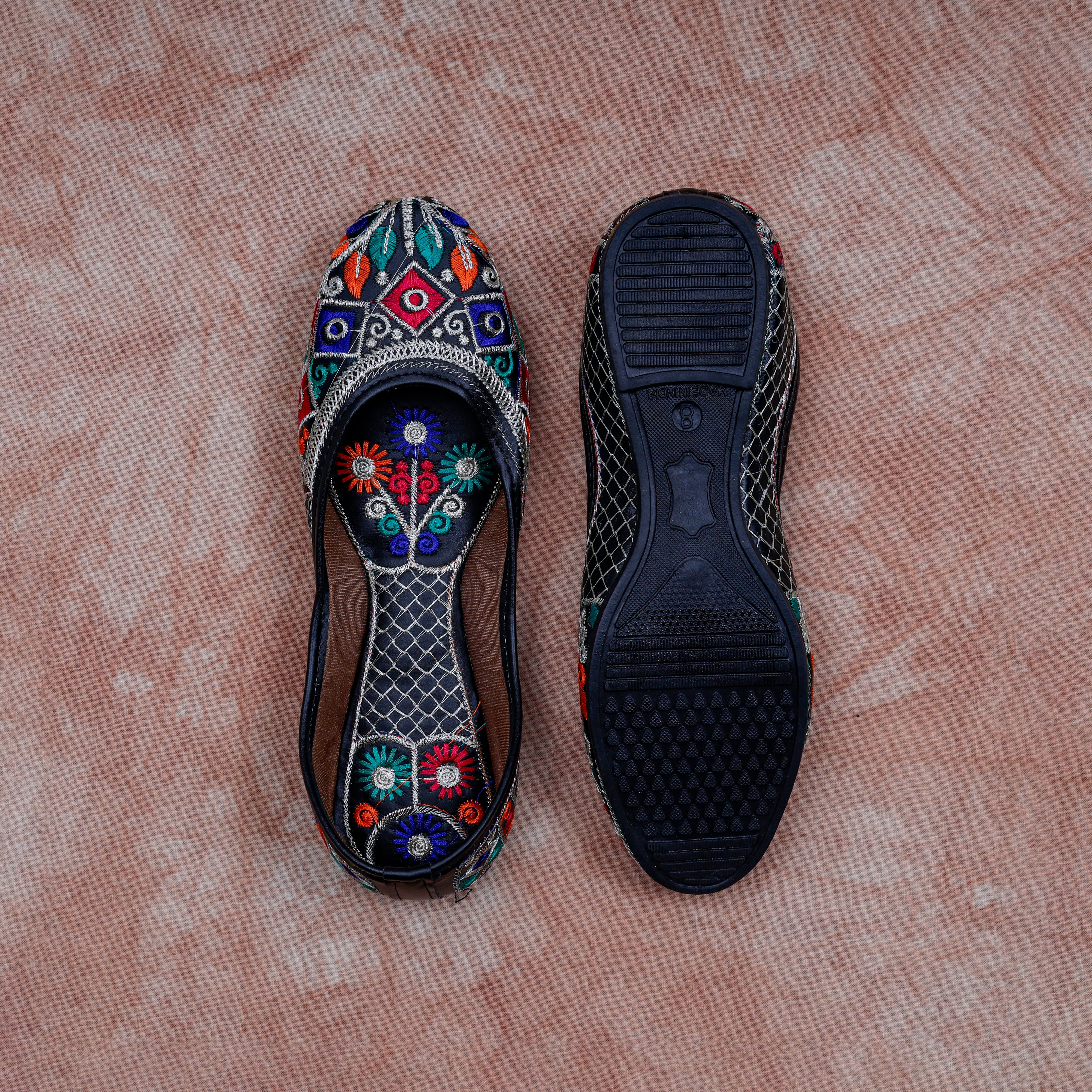 Black Textured Almond Shape Ethnic Jutti