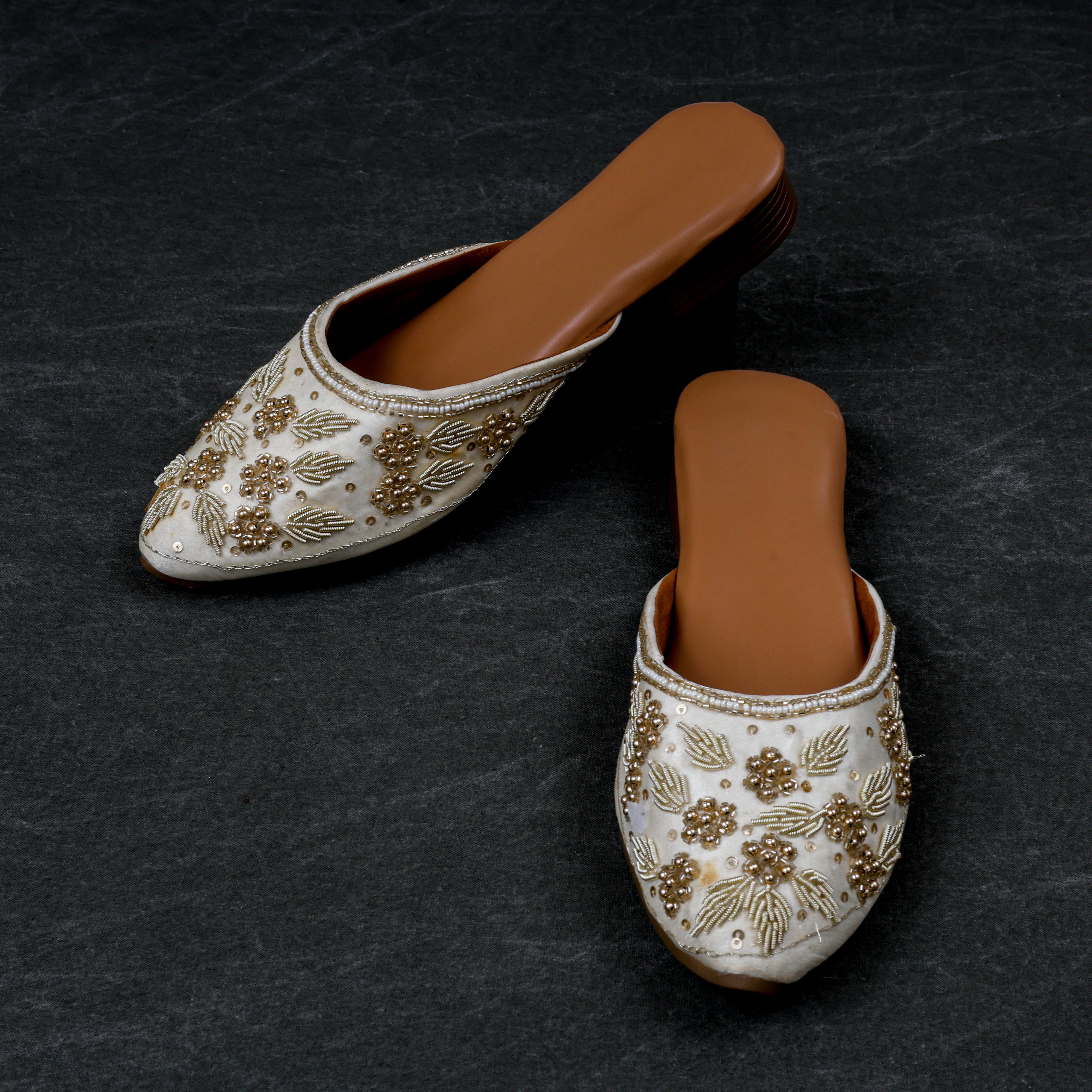 Cream Textured Fabric Pointed Mules