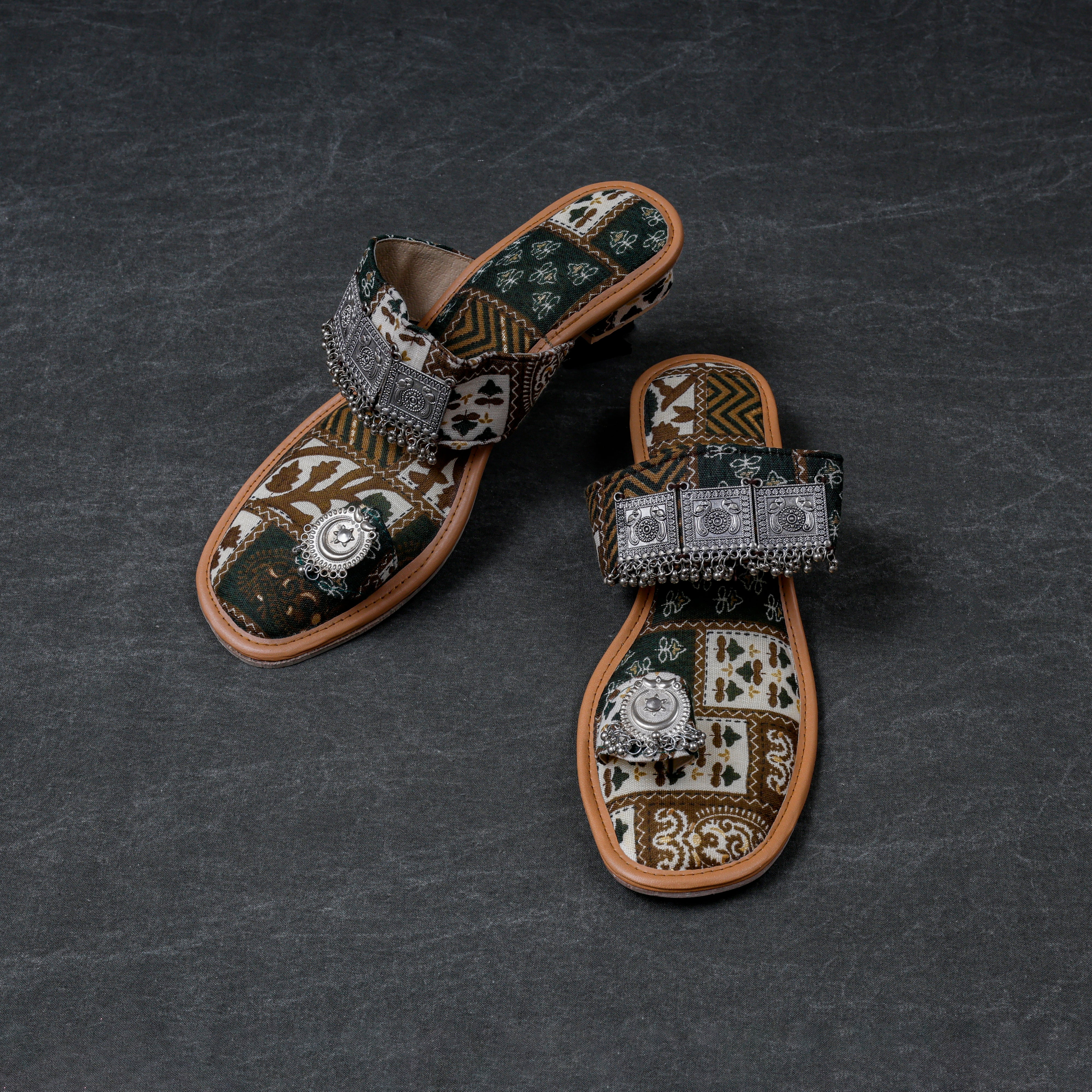 Green Two Tone Ethnic Flats
