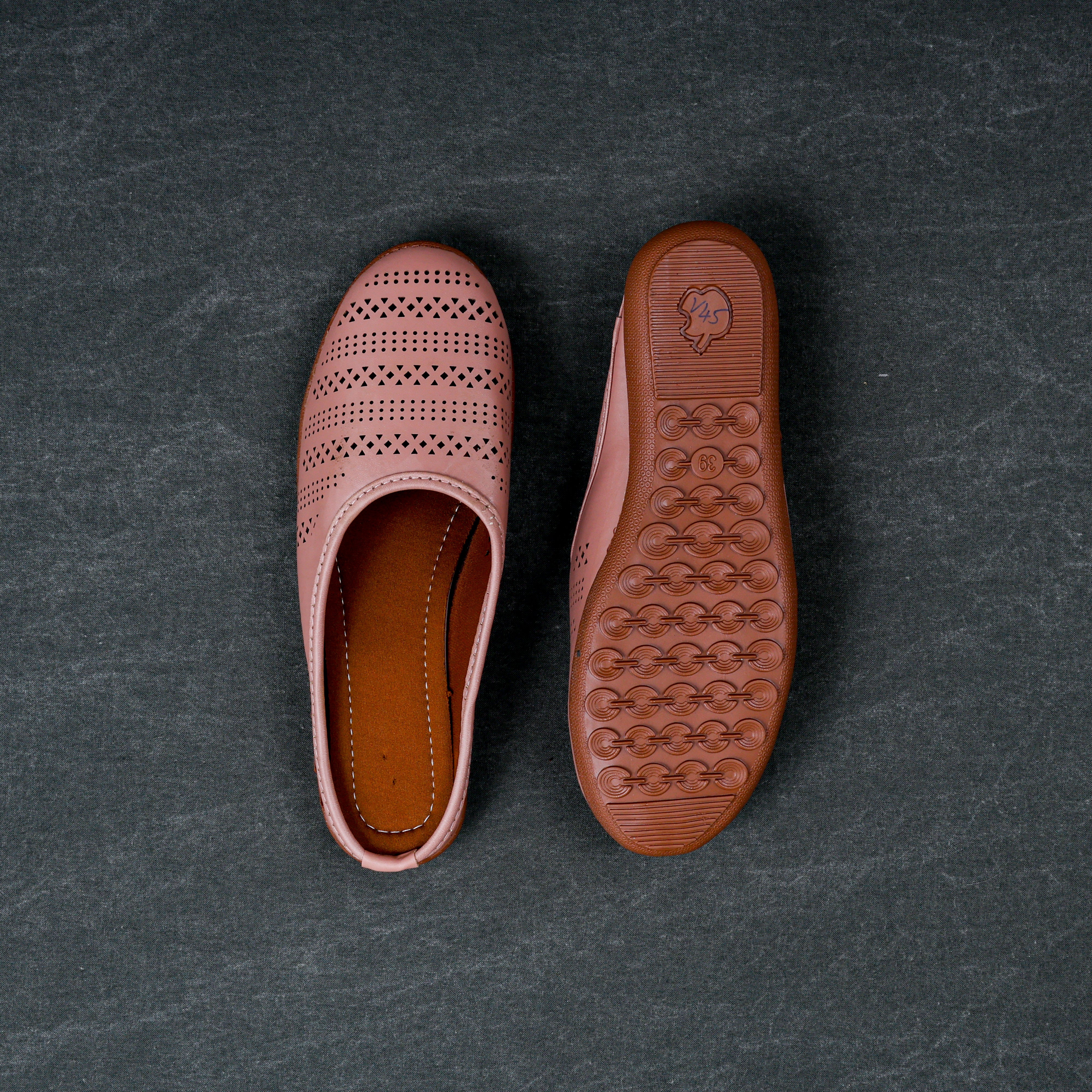 Peach Textured Rexine Jutti Mules