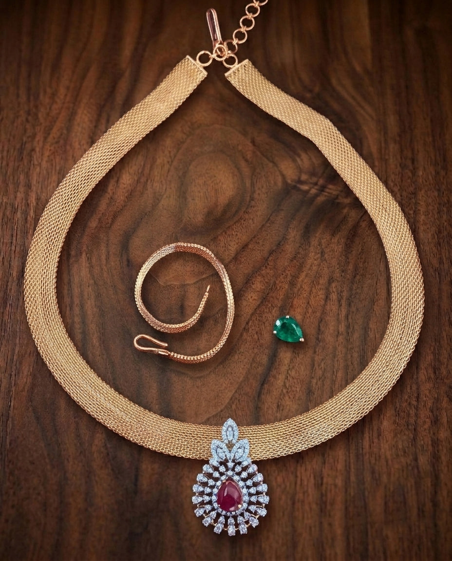 Dual Delight Necklace with Pendant & Maangtika Set