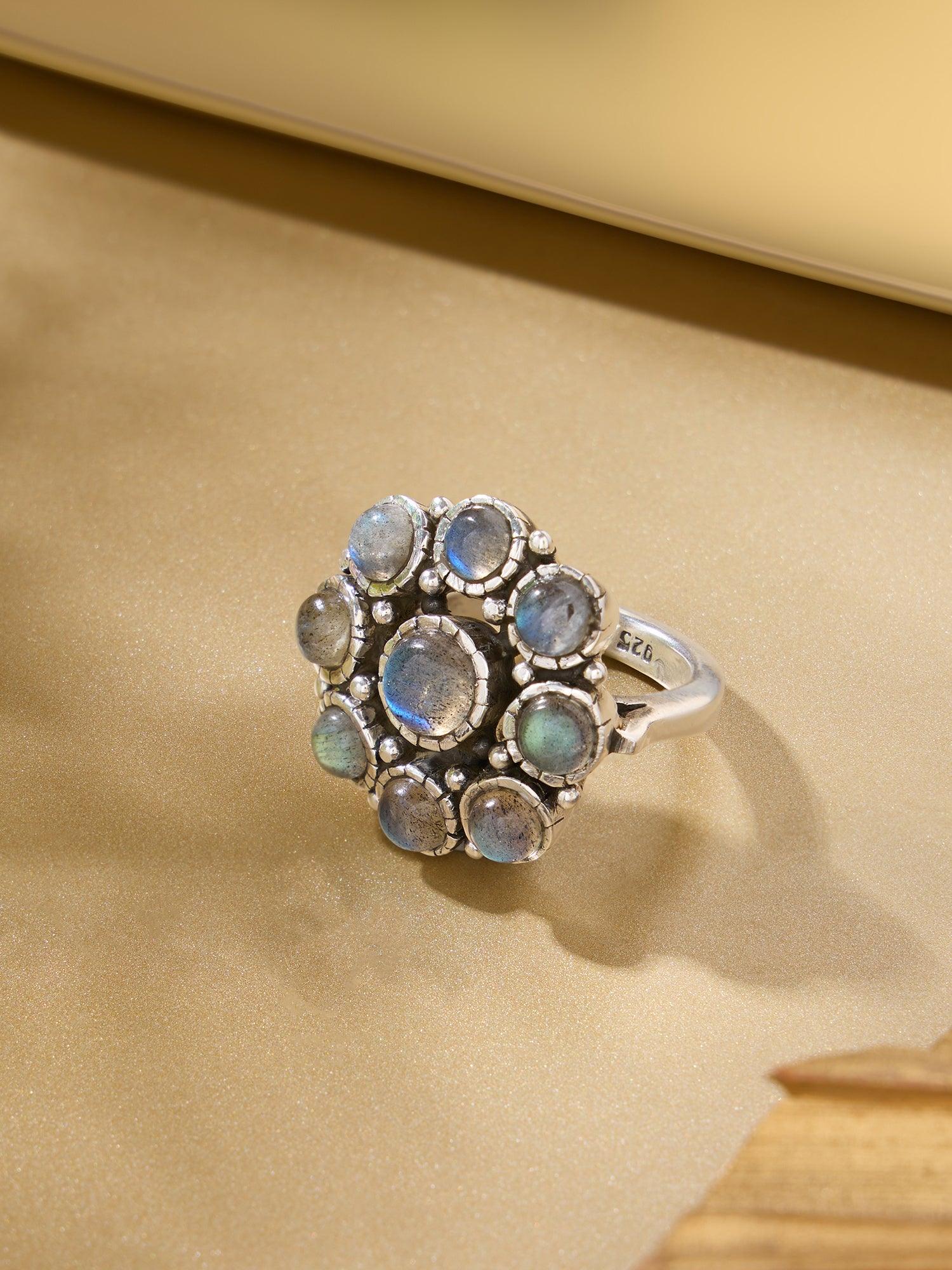 Ethereal Flowery Labradorite Ring - Dyulokha