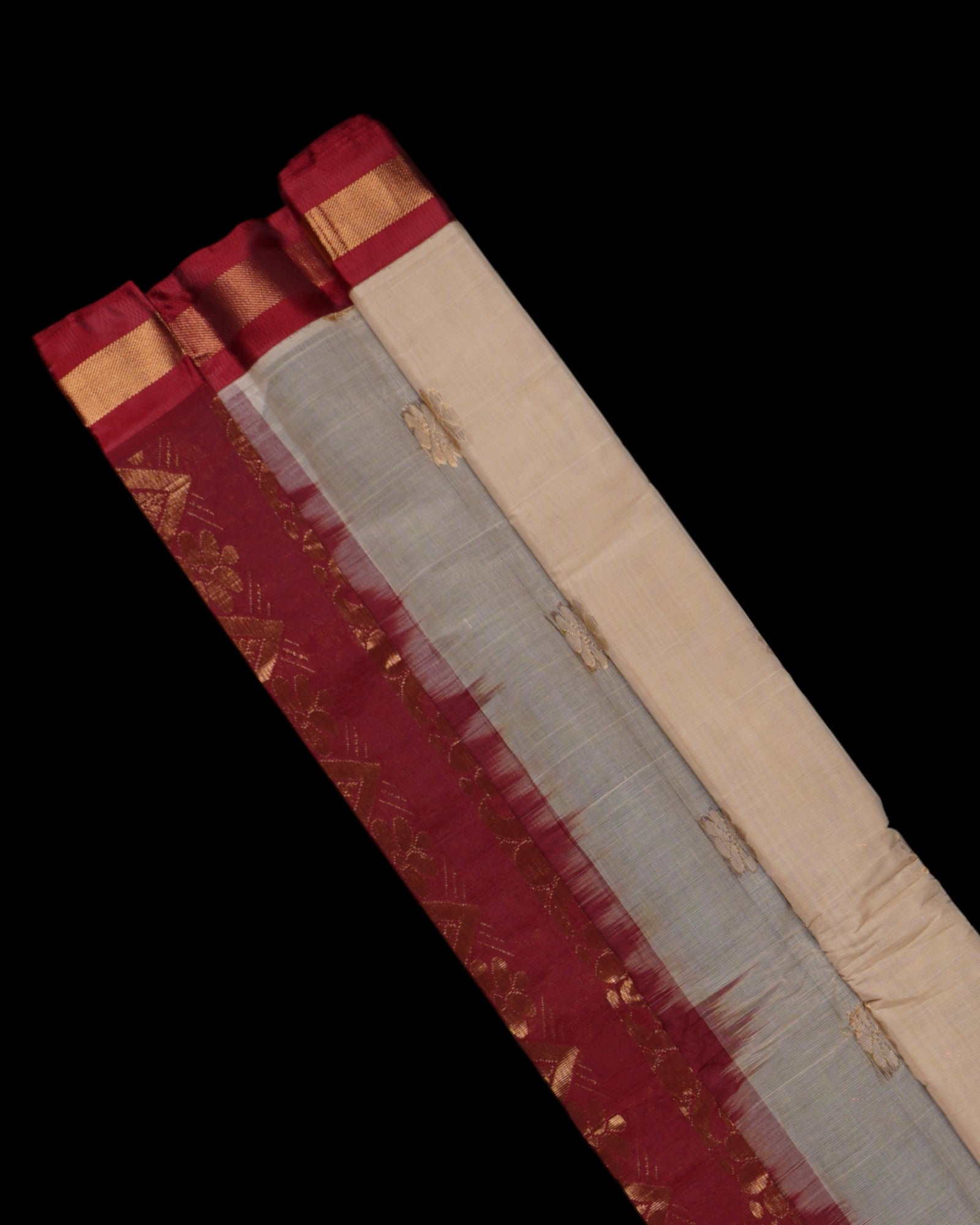 Cream Cotton Gadwal Handwoven Saree