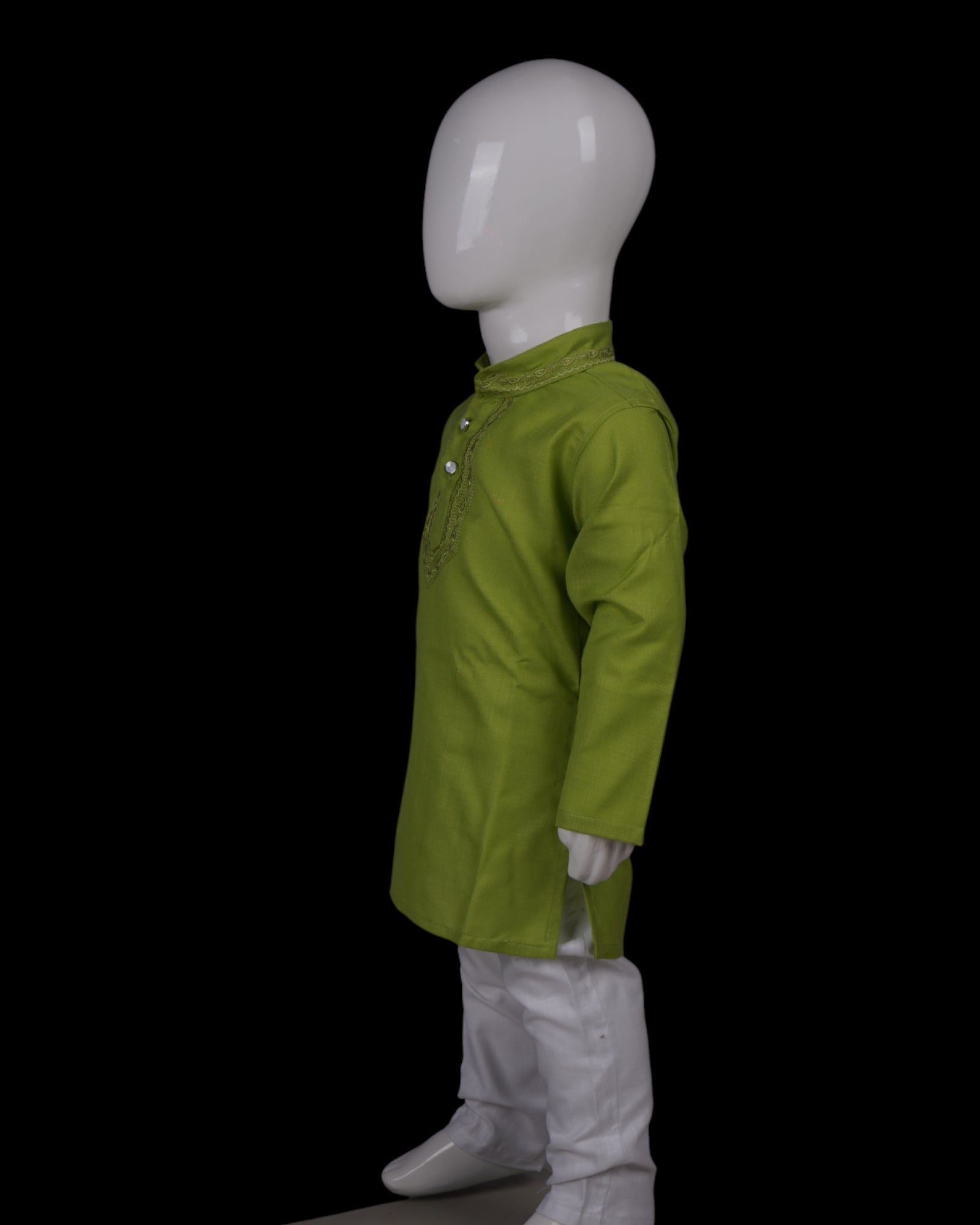 Boys Embroidered Kurta Pajama Set