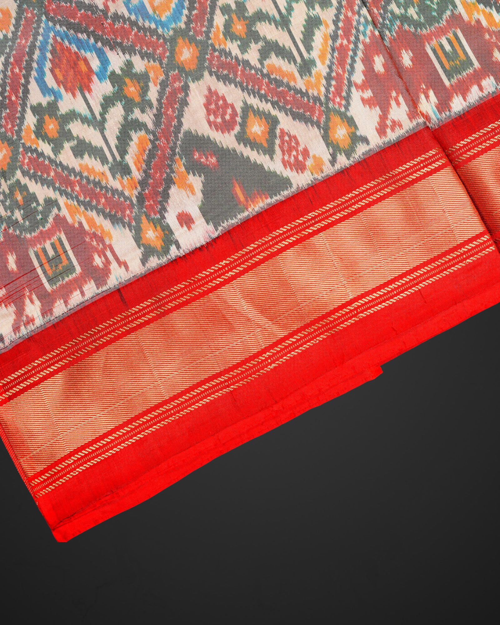 Cream Motif Pochampally Silk Weave Saree
