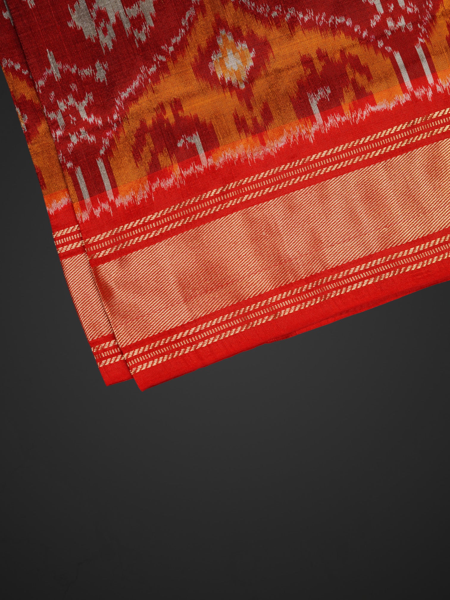 Maroon Floral Pochampally Silk Woven Saree