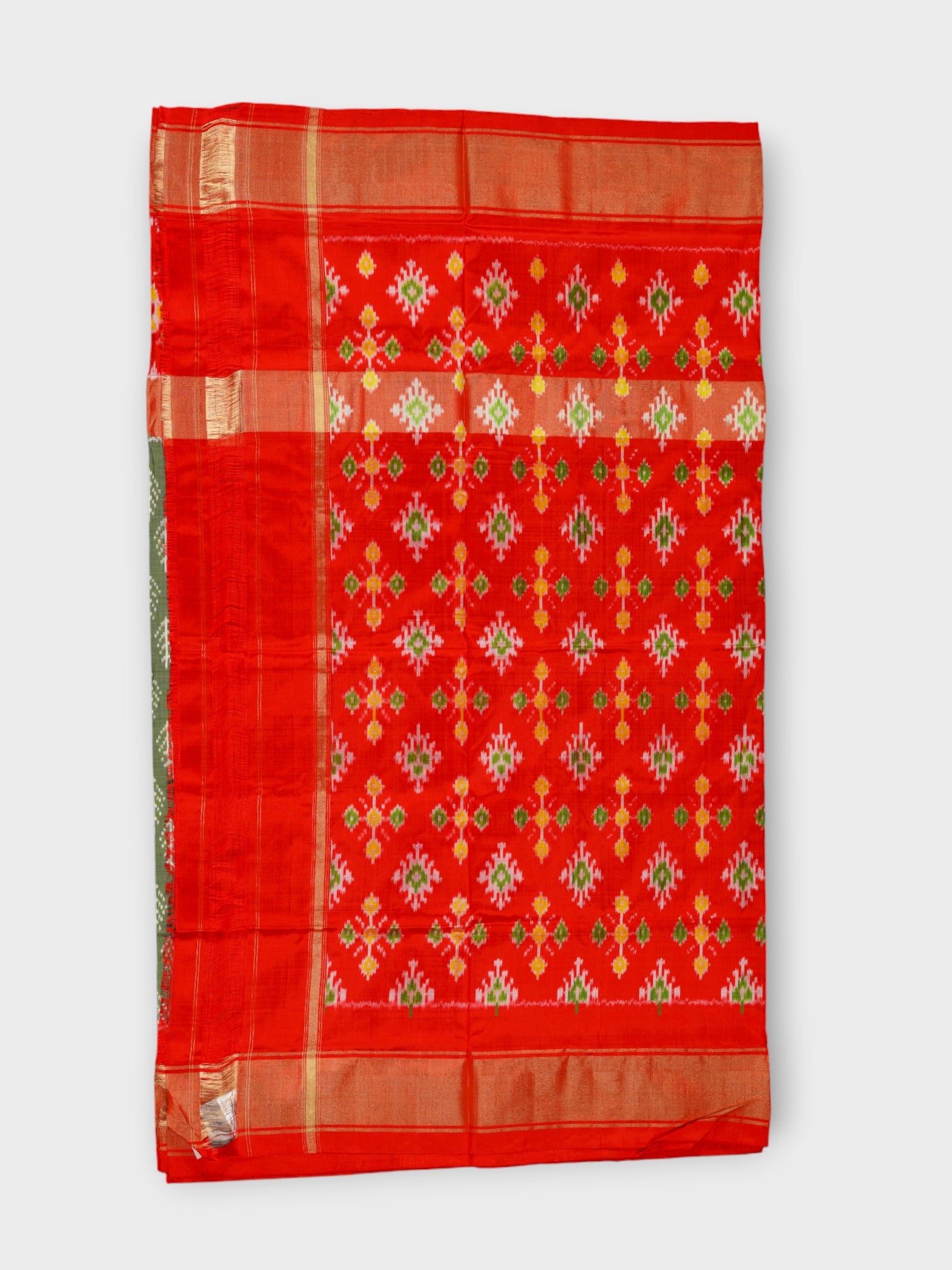 Green Handcrafted Pochampally Silk Saree