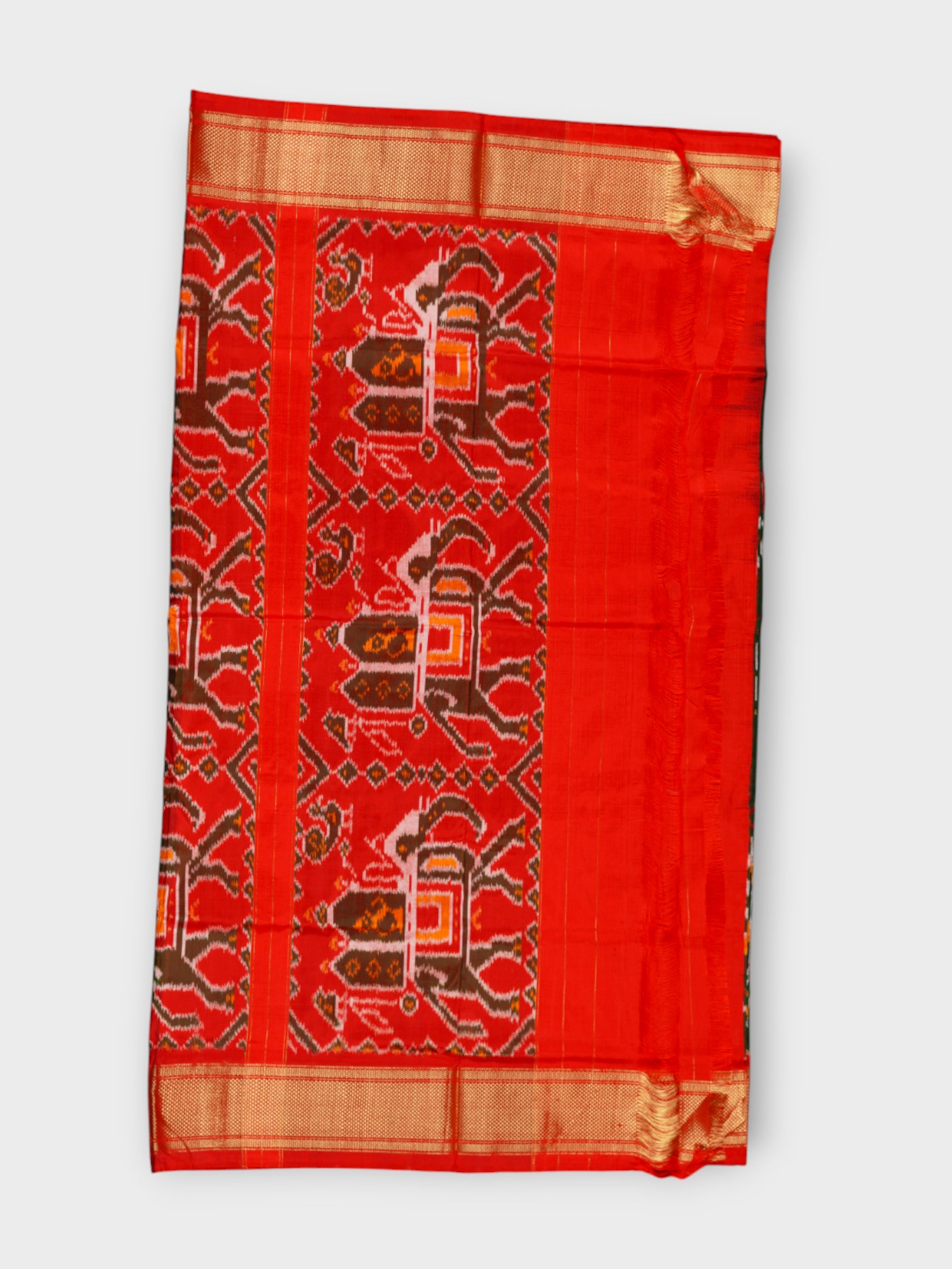 Bottle Green Pochampally Silk Animal Print Saree