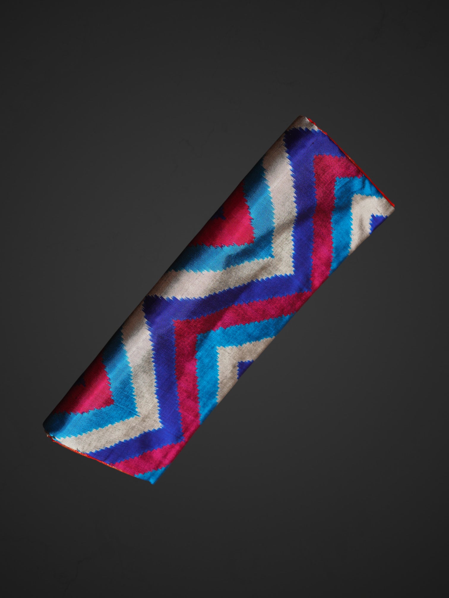 Zigzag Pattern Pochampally Silk Saree