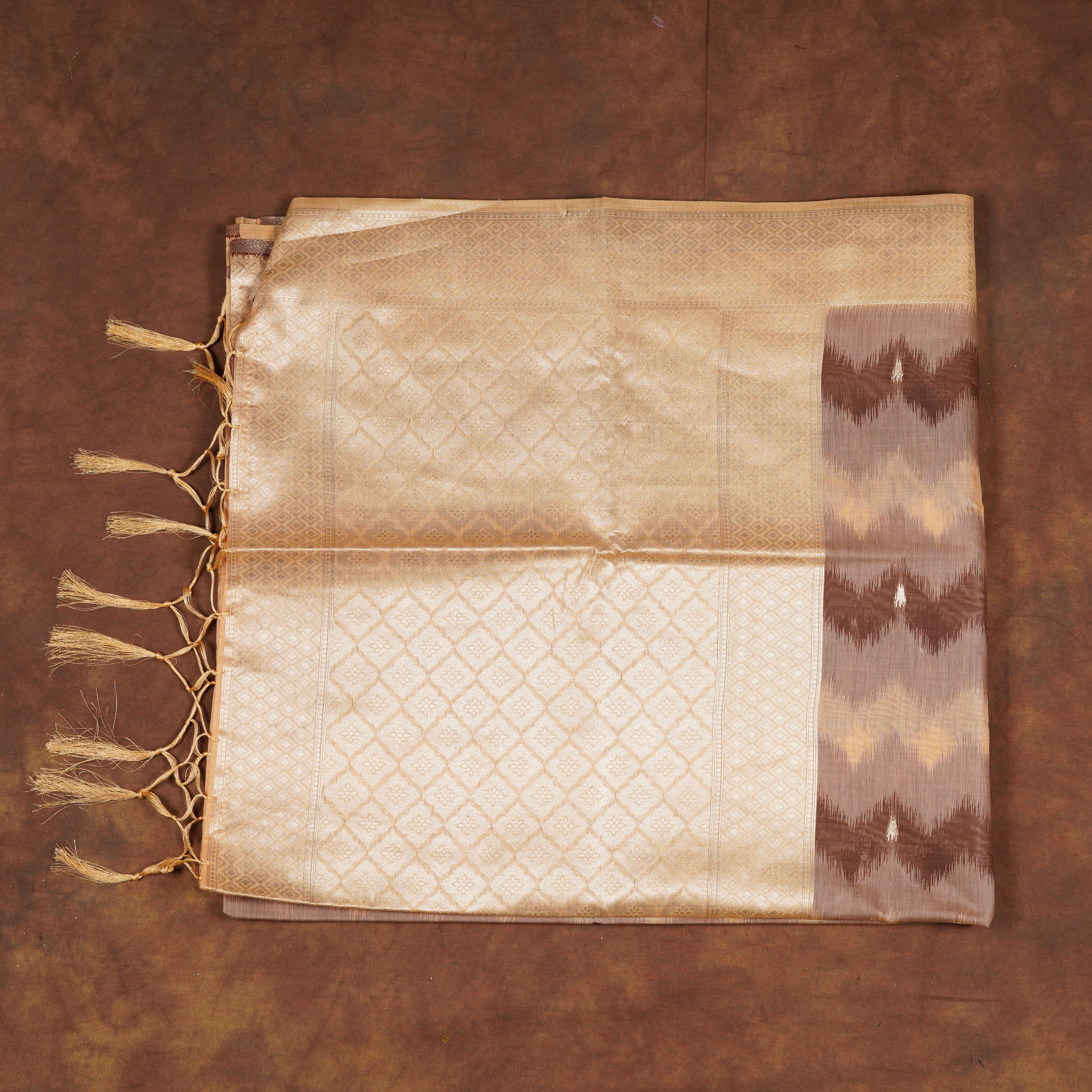 Cream Tie Dye Zigzag Chanderi Saree