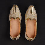 Gold Textured Artisan Pointed Mojari