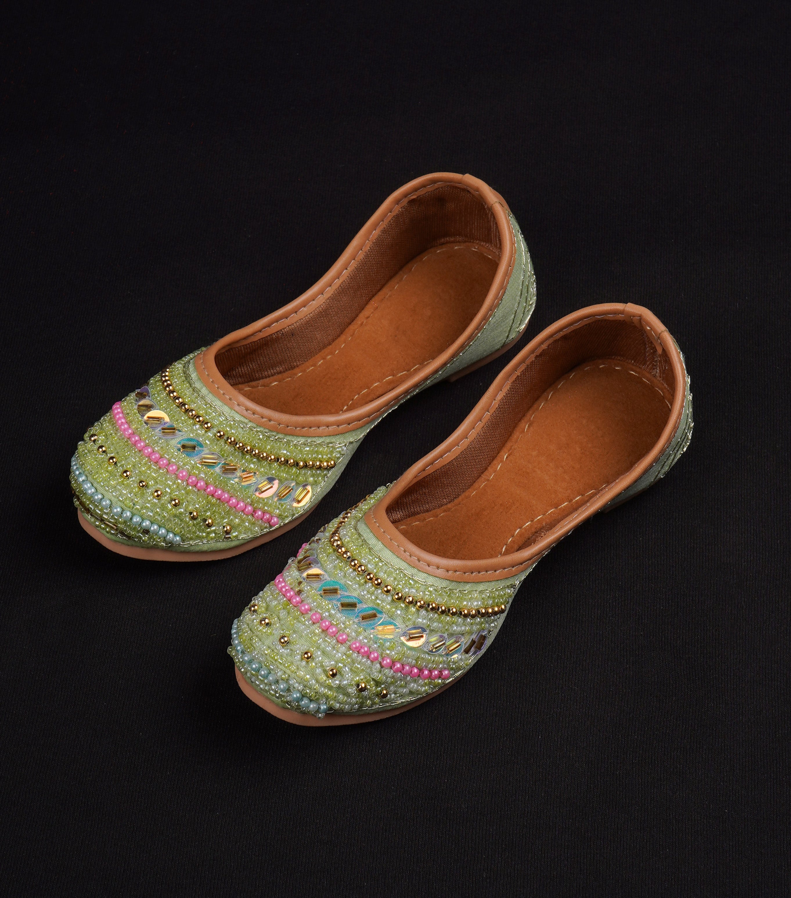 Light Green Textured Handcrafted Jutti