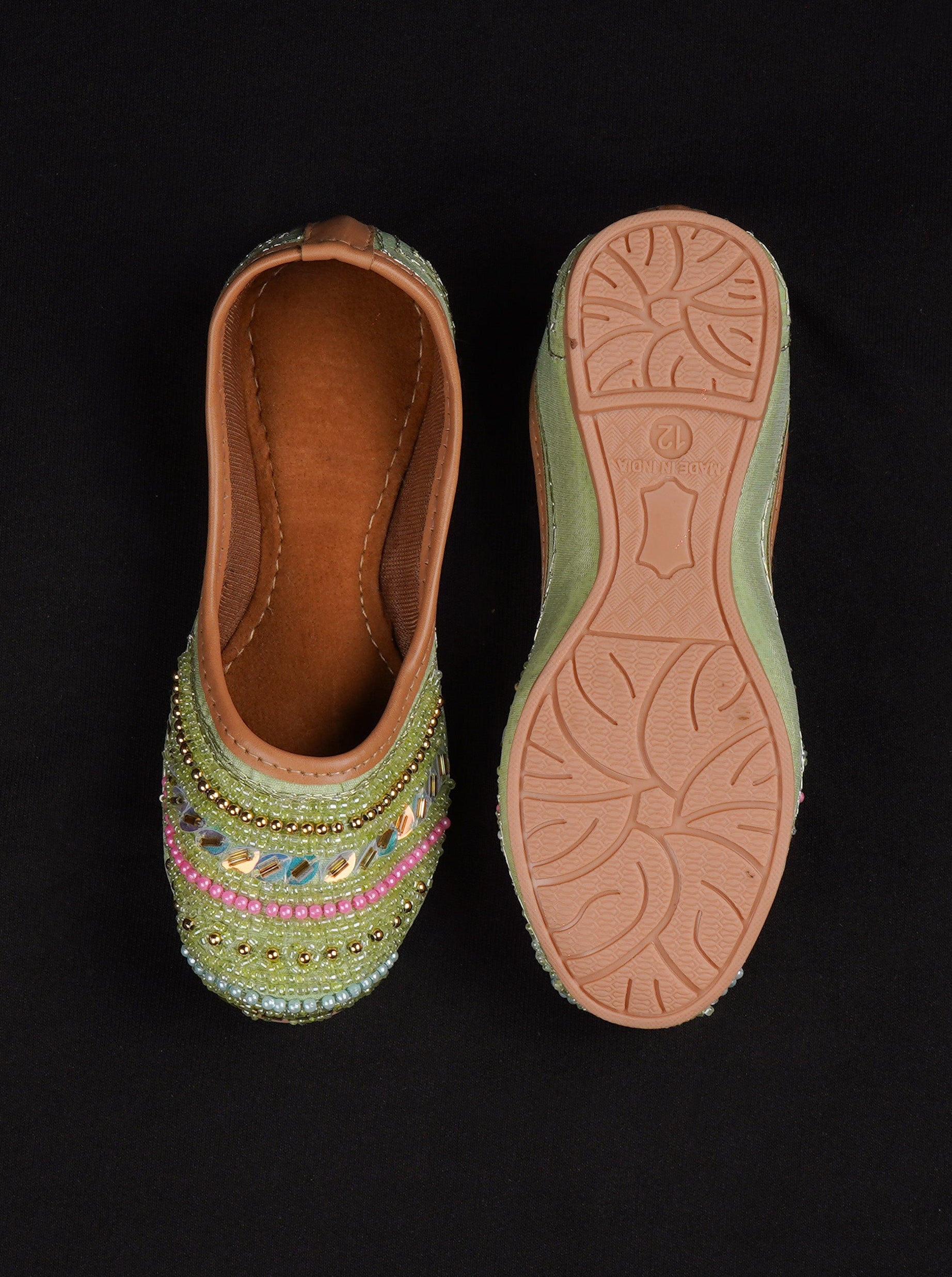 Light Green Textured Handcrafted Jutti