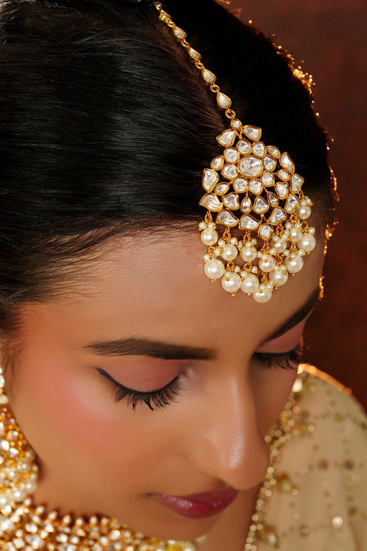 Royal Gold Choker with White Kundan and Pearls