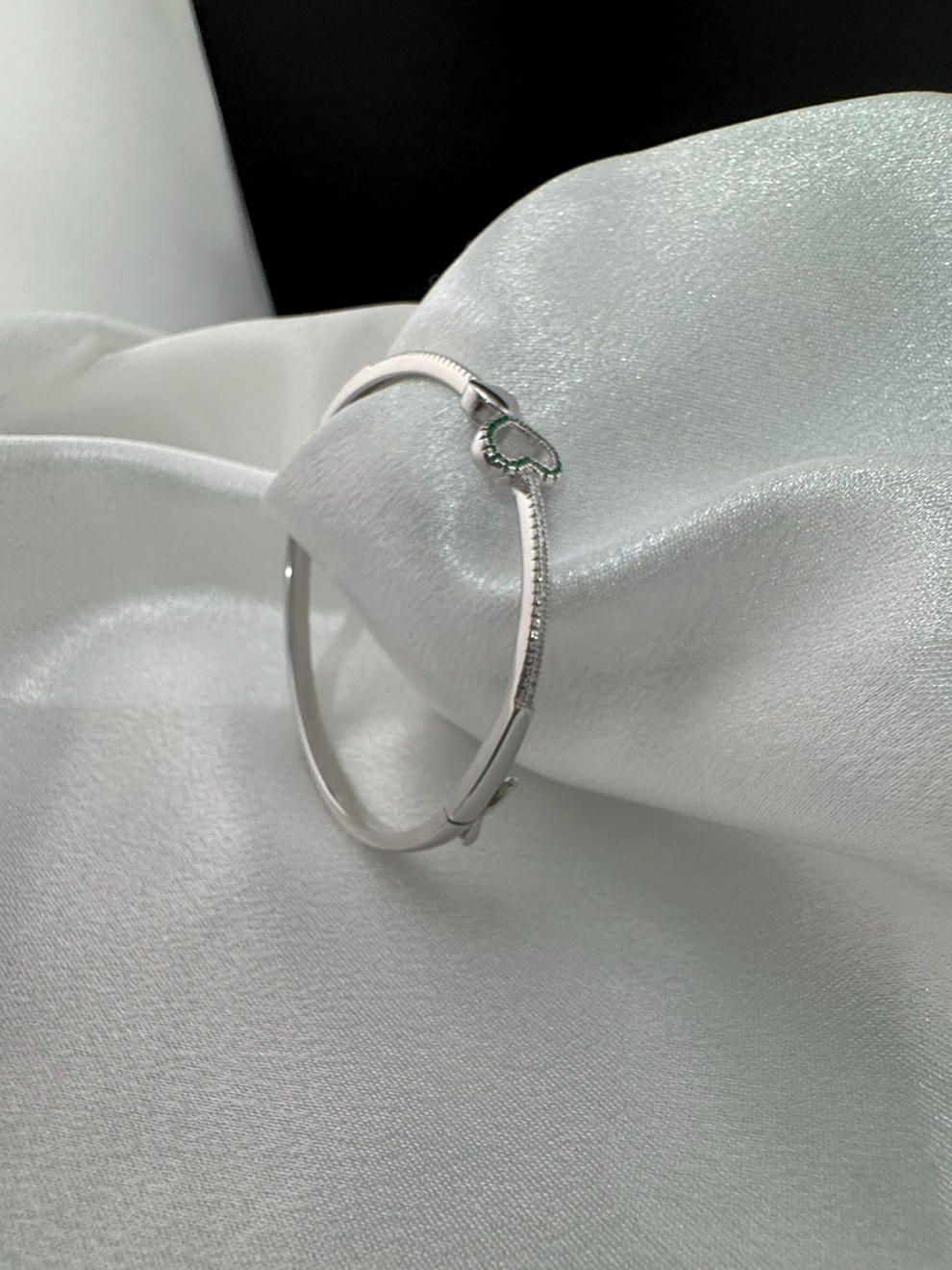 Elegance Refined Bracelet