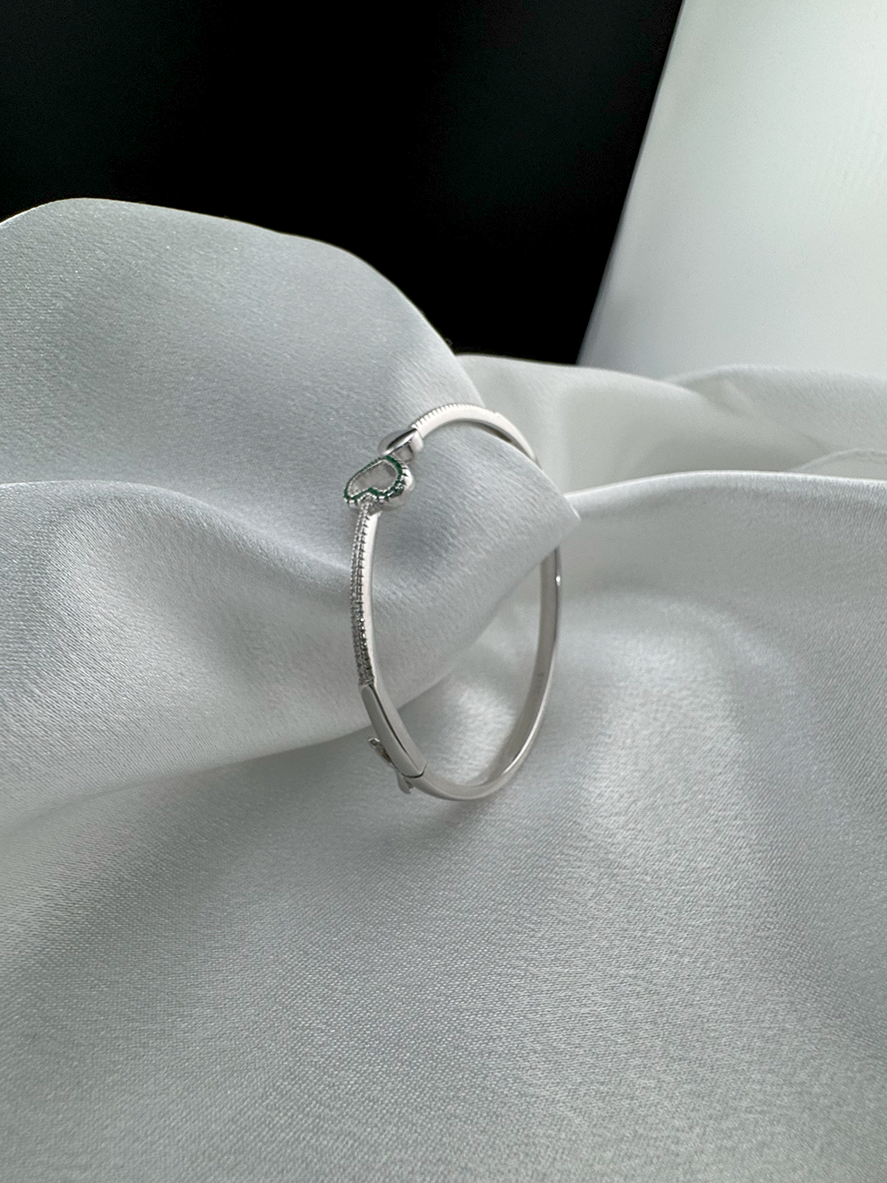 Elegance Refined Bracelet