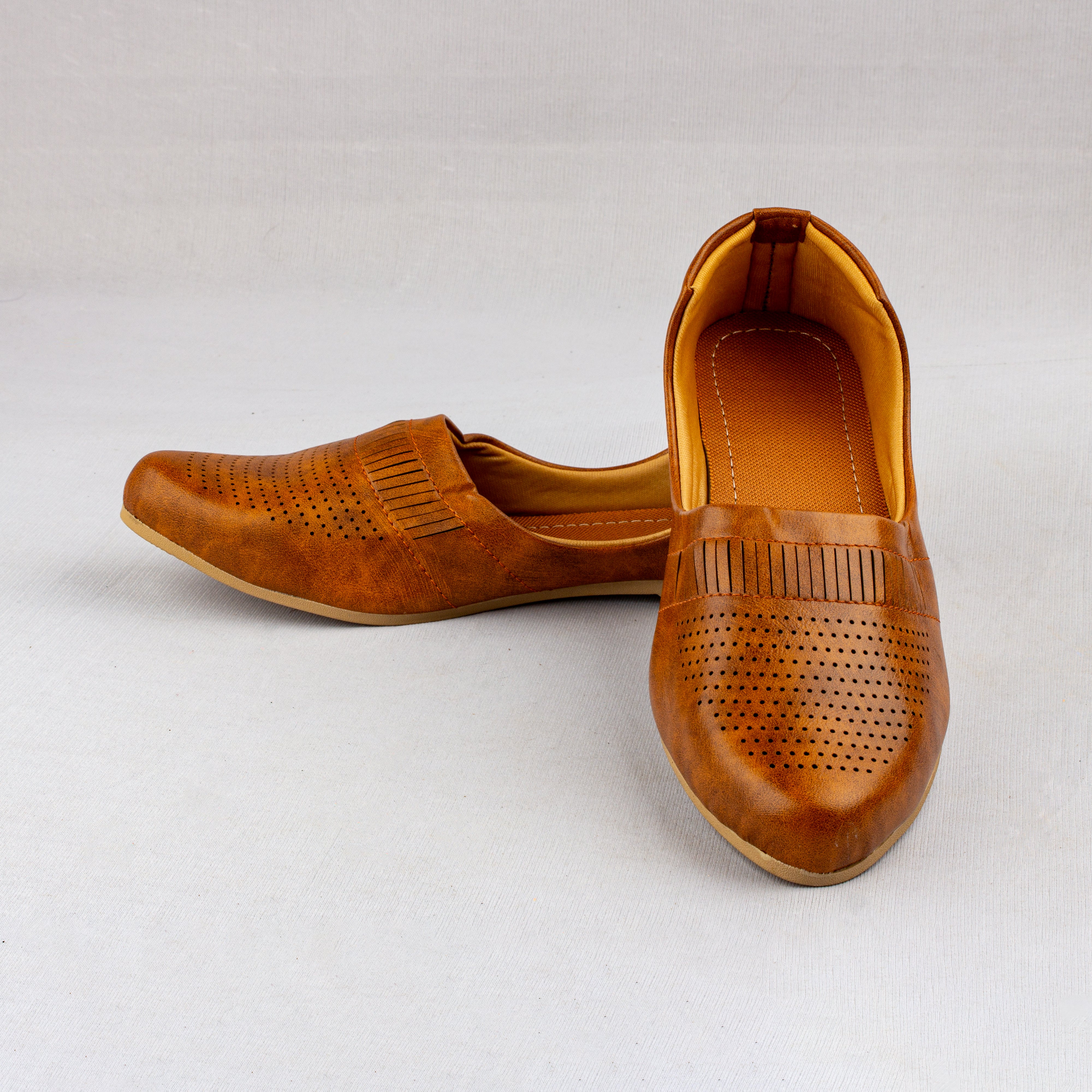 Dark Brown Almond Leather Mojari