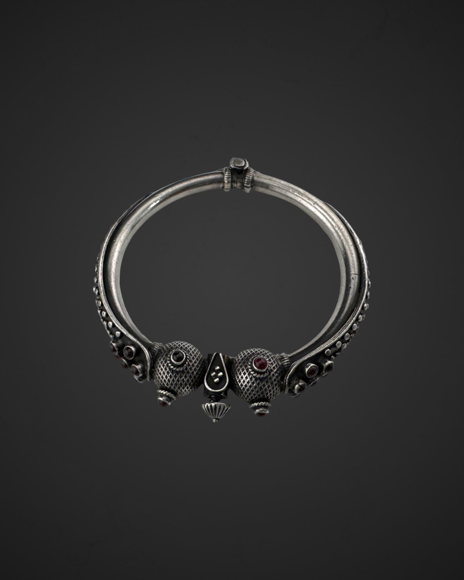Artistry Curve Bangle