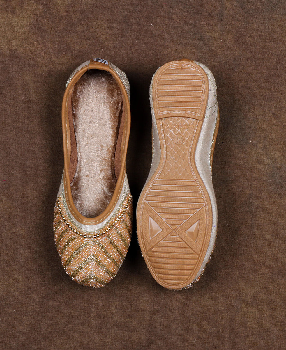 Textured Beige Comfortable Ethnic Jutti