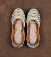 Padded Off White Round Toe Artisan Jutti