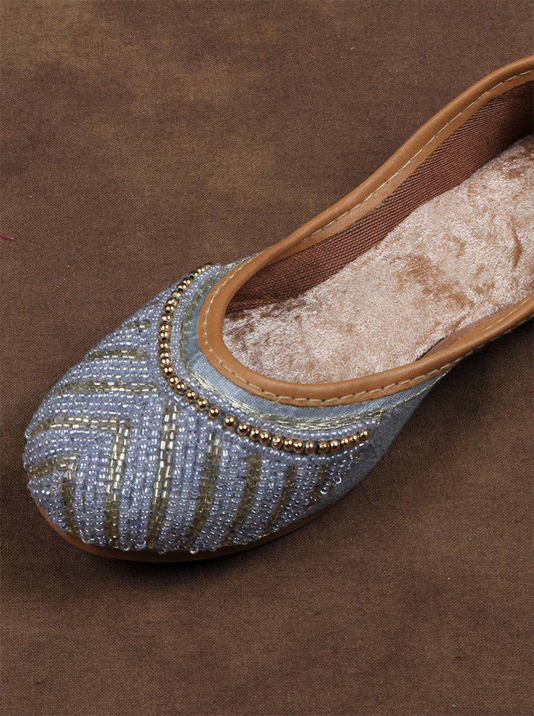 Padded Fabric Sky Blue Ethnic Jutti