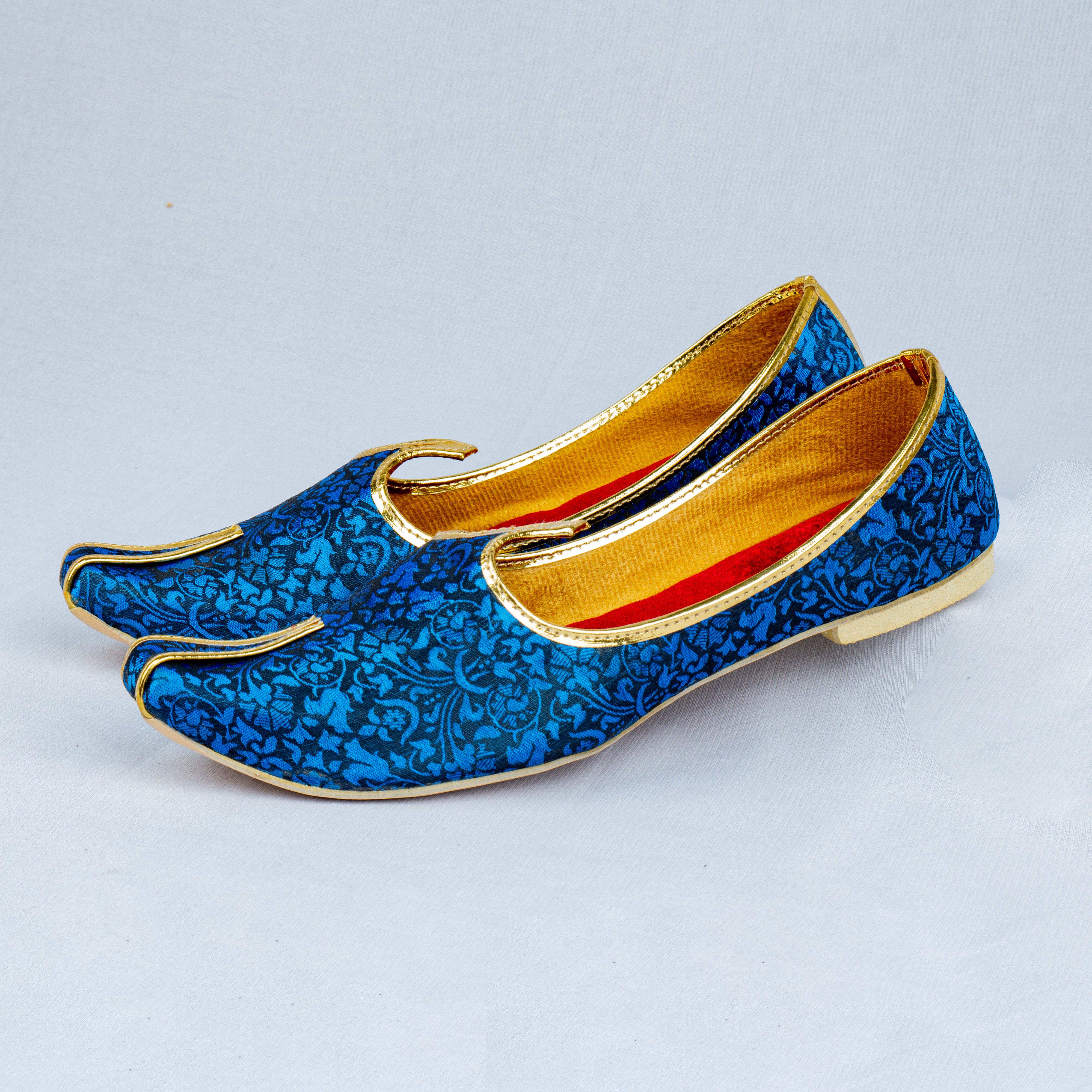 Textured Ink Blue Pointed Mojari
