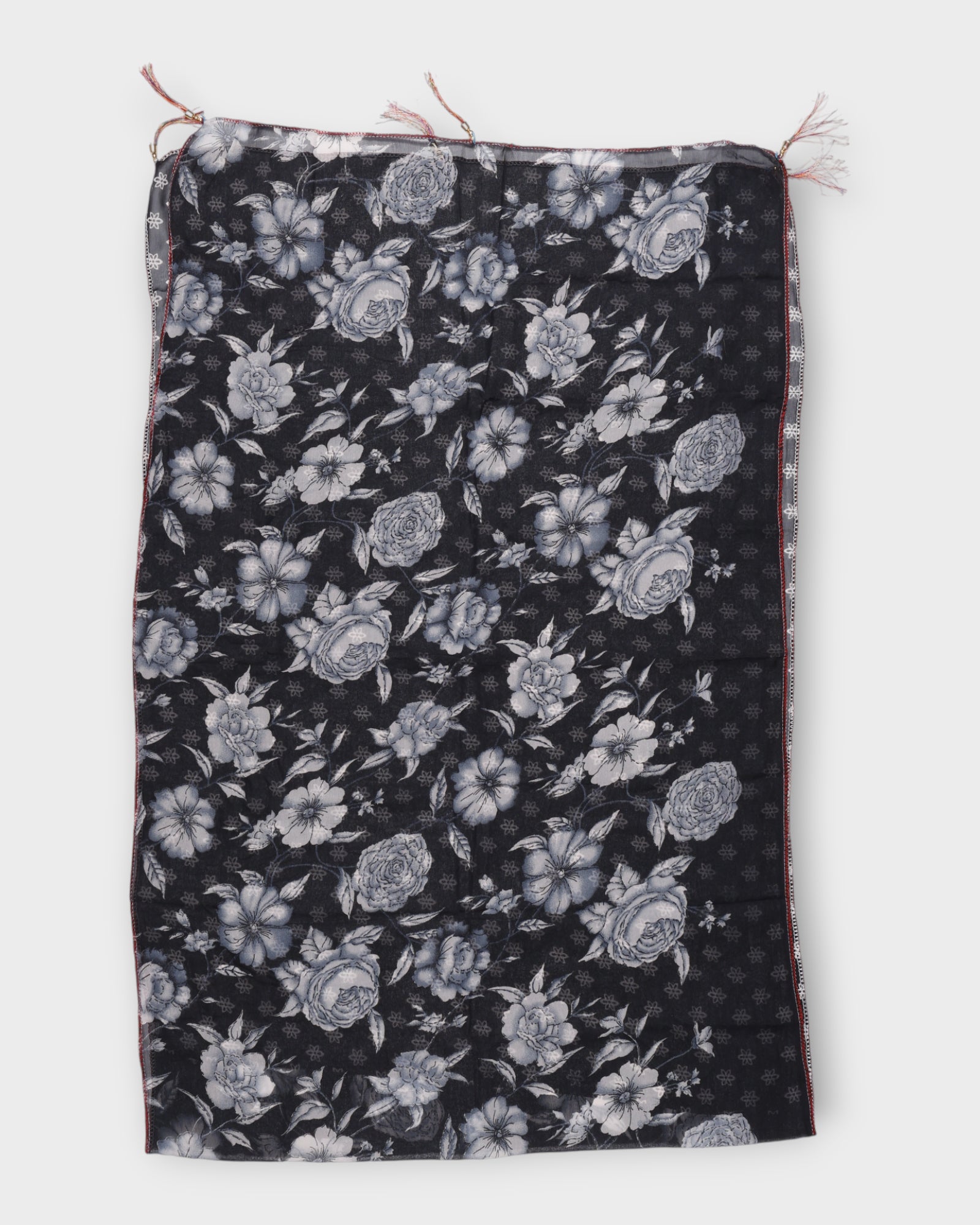 Sleek Scarf with Flowers