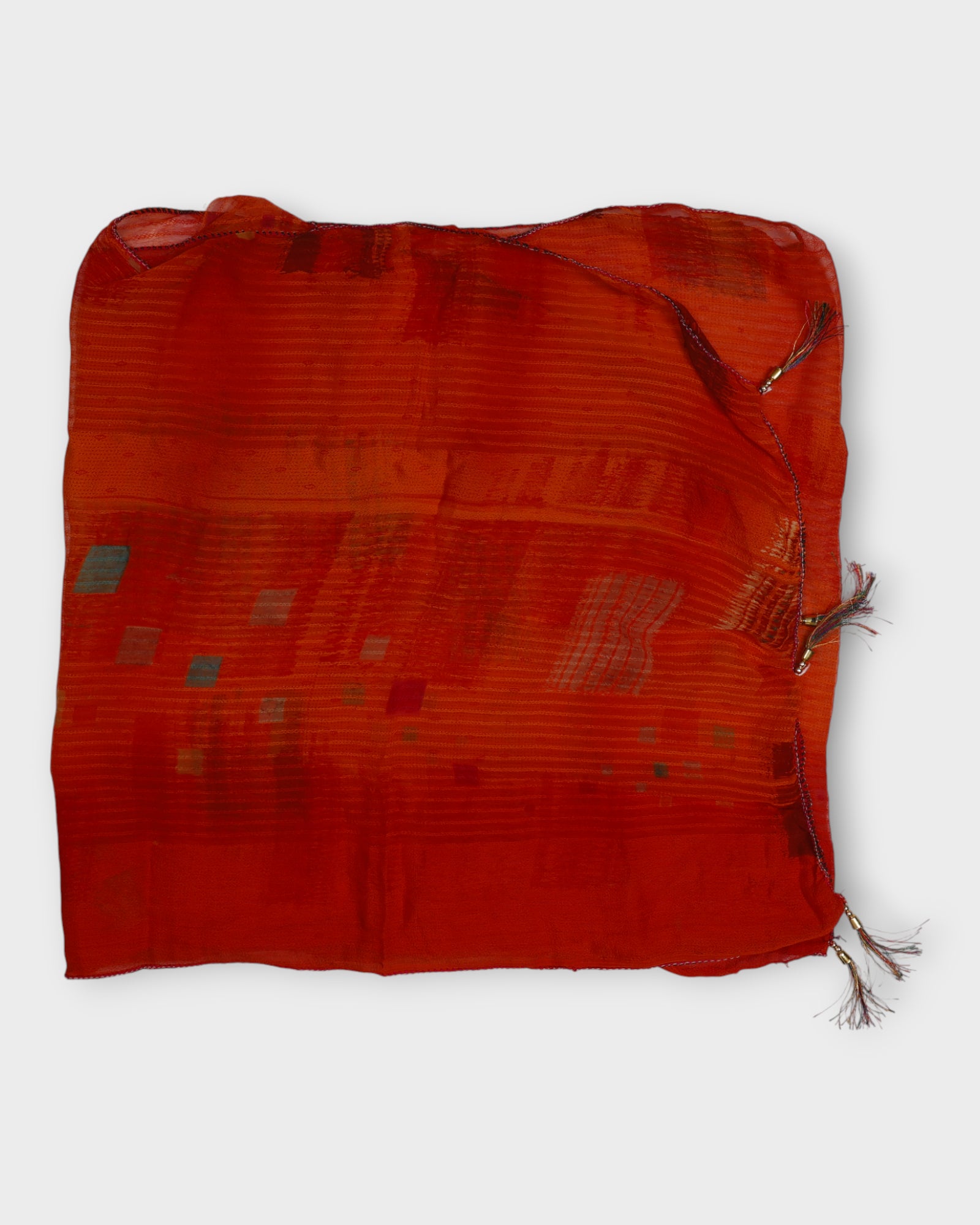 Stylish Scarf with Patterned Stripes
