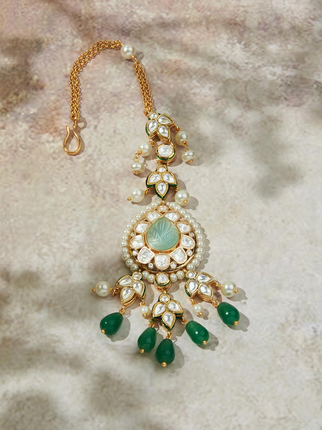 Exquisite Elegance Green Maang Tikka - Dyulokha