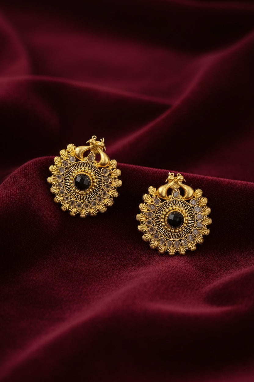 Onyx peacock Studs